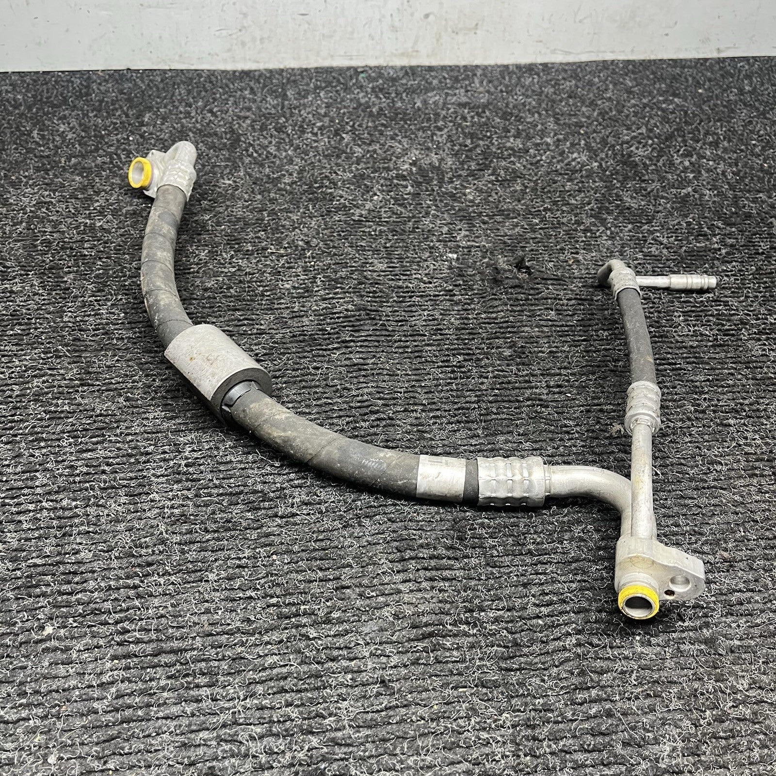 ☑️BMW E88 E82 E90 E92 E93 135 335 AC Compressor Evaporator Suction Pipe Hose OEM