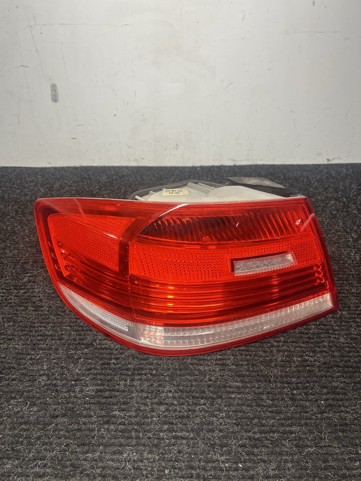☑️ 07-10 OEM BMW E92 328 335 M3 Coupe Pre-LCI Rear Left Driver Outer Tail Light