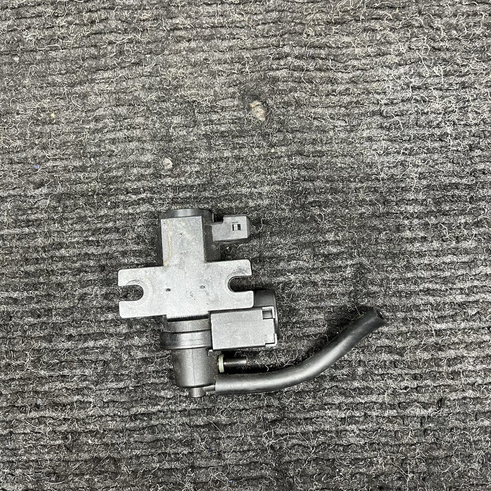 ☑️ OEM BMW E82 E92 F30 F10 Turbo Charger Air Pressure Boost Solenoid Valve N55