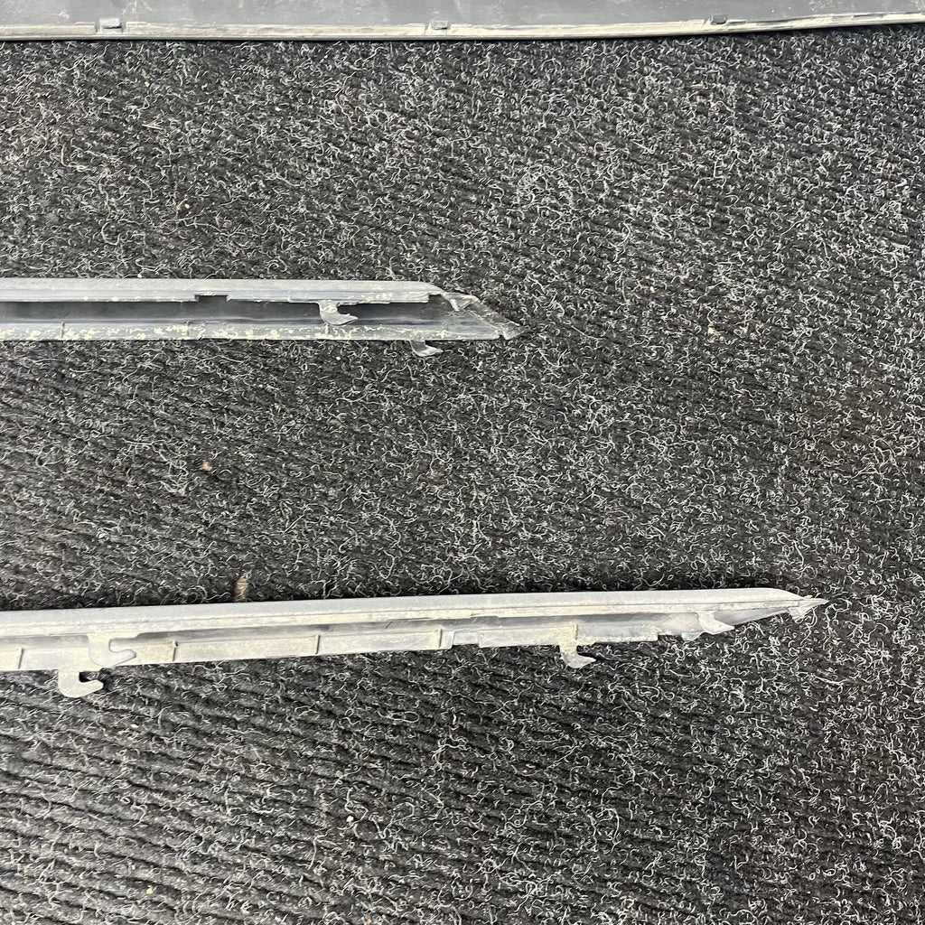 ☑️ 94-99 BMW E36 328i SEDAN SET OF 3 REAR BUMPER TRIM STRIP MOLDING OEM