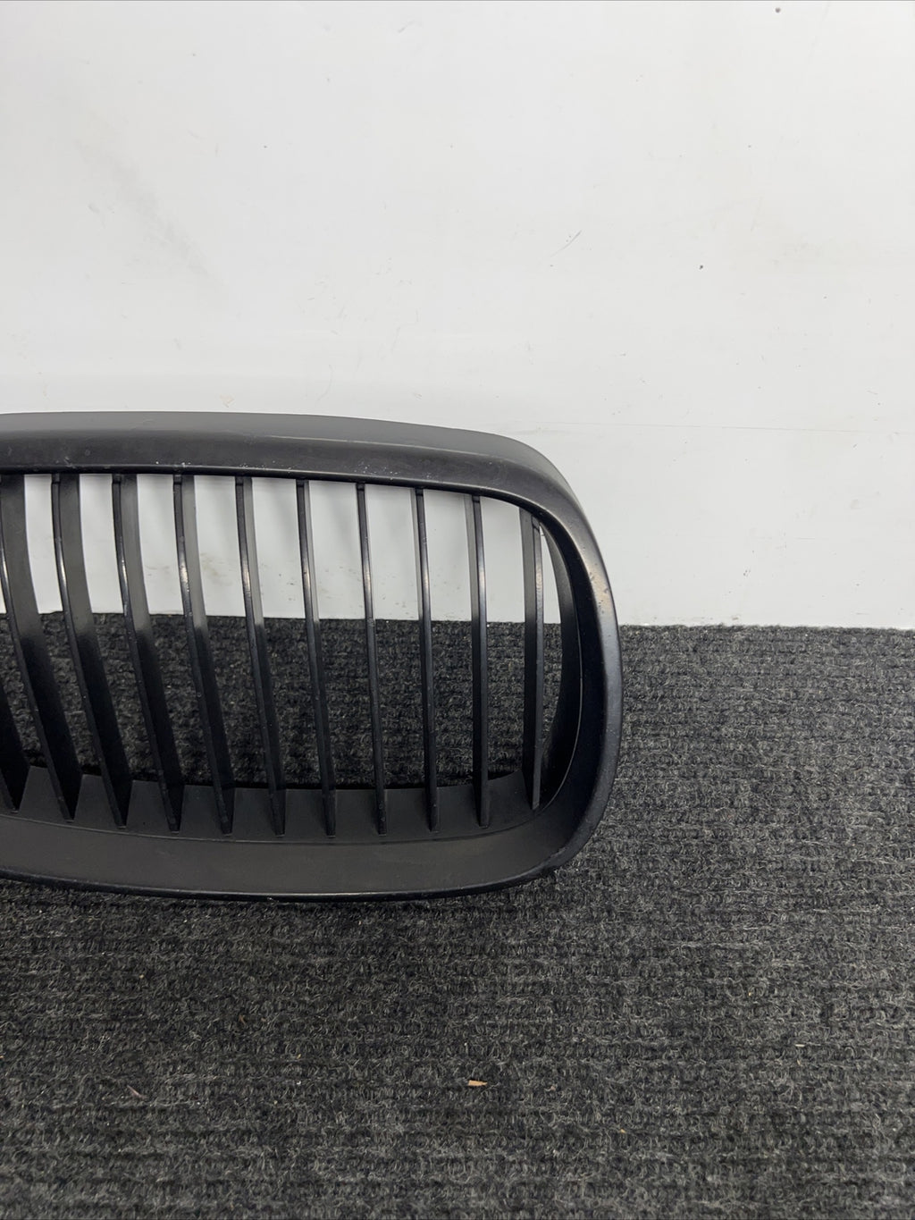 Front Hood Grille Right Passenger Side For BMW OEM# 51137157278 E92 E93 Chrome