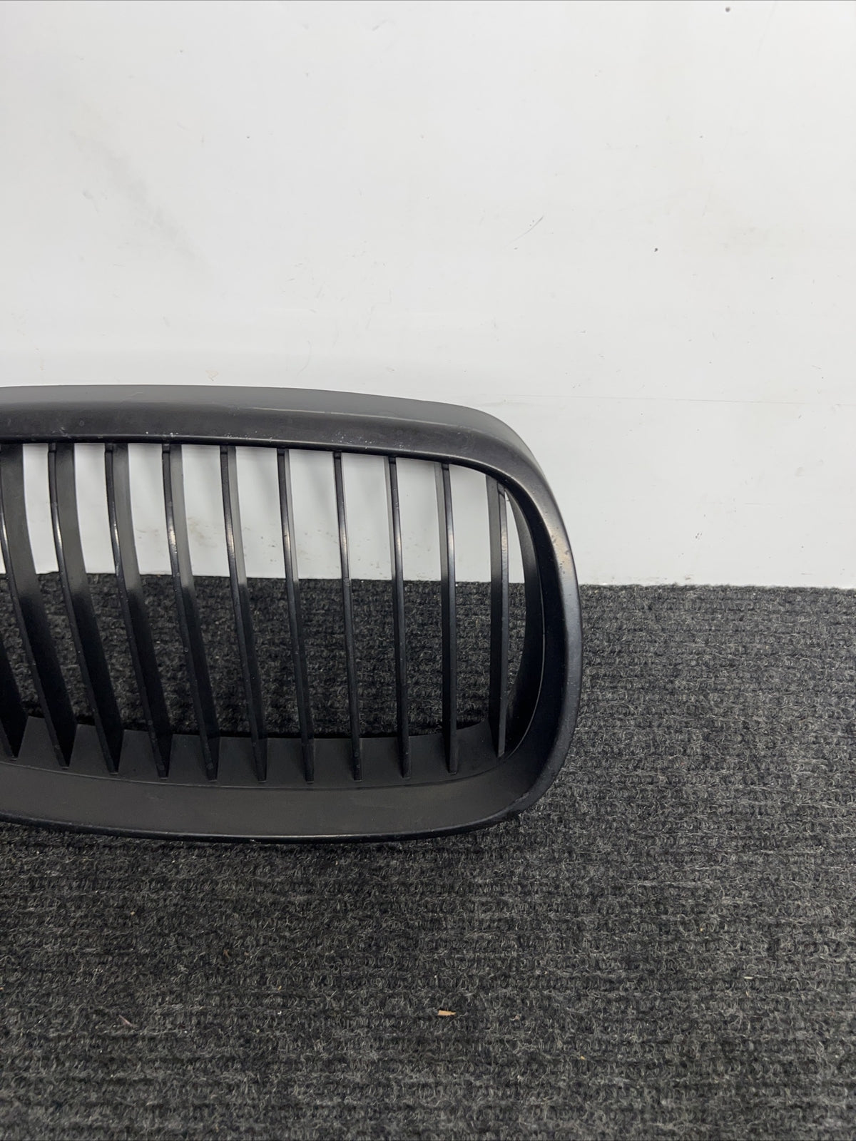 Front Hood Grille Right Passenger Side For BMW OEM# 51137157278 E92 E93 Chrome