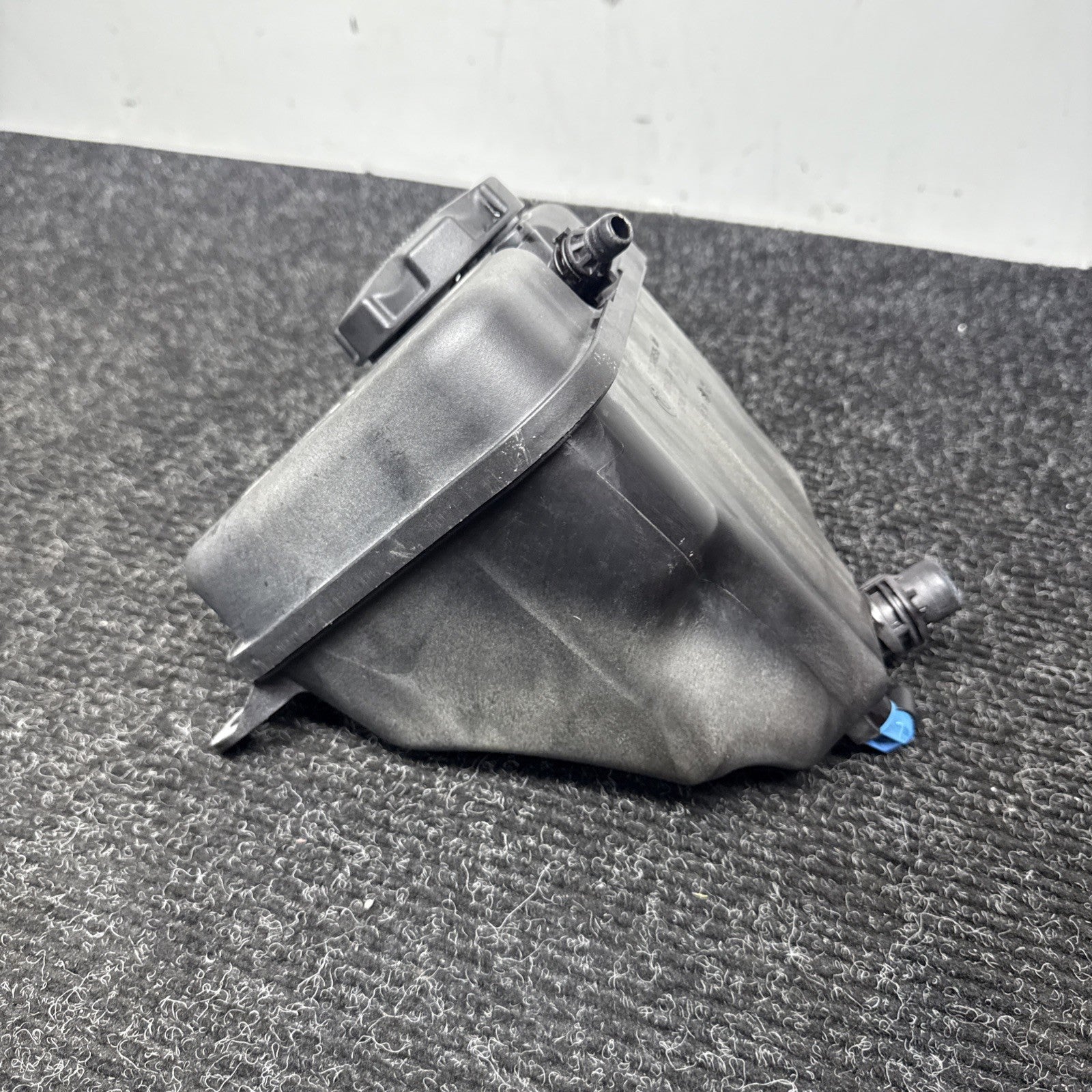 ☑️ 11-13 BMW E88 E90 E92 1/3 Series Engine Radiator Coolant Tank Reservoir OEM