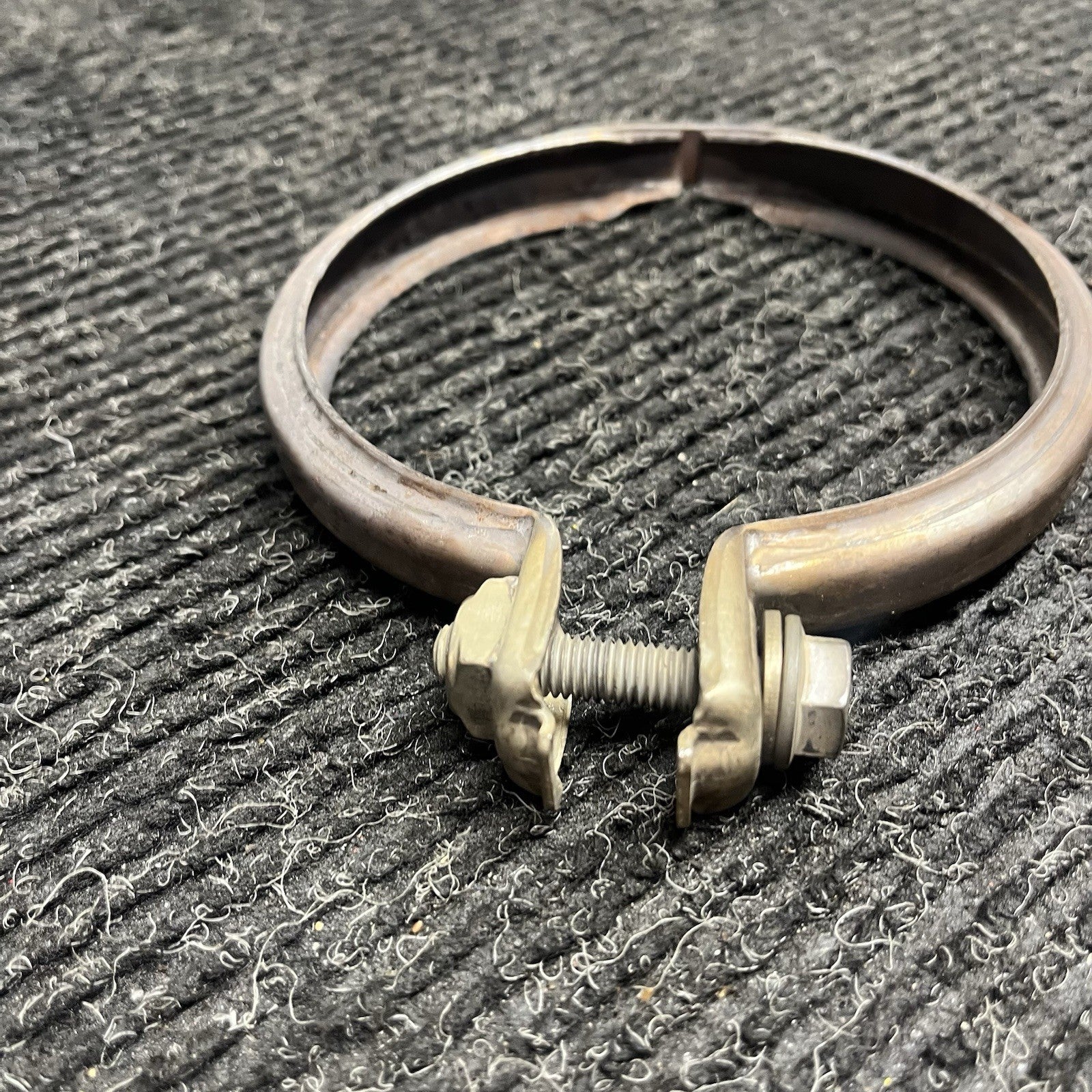 ☑️ 2013-2018 BMW 328I F30 2.0L N20 ENGINE MOTOR TURBOCHARGER CLAMP BRACKET OEM