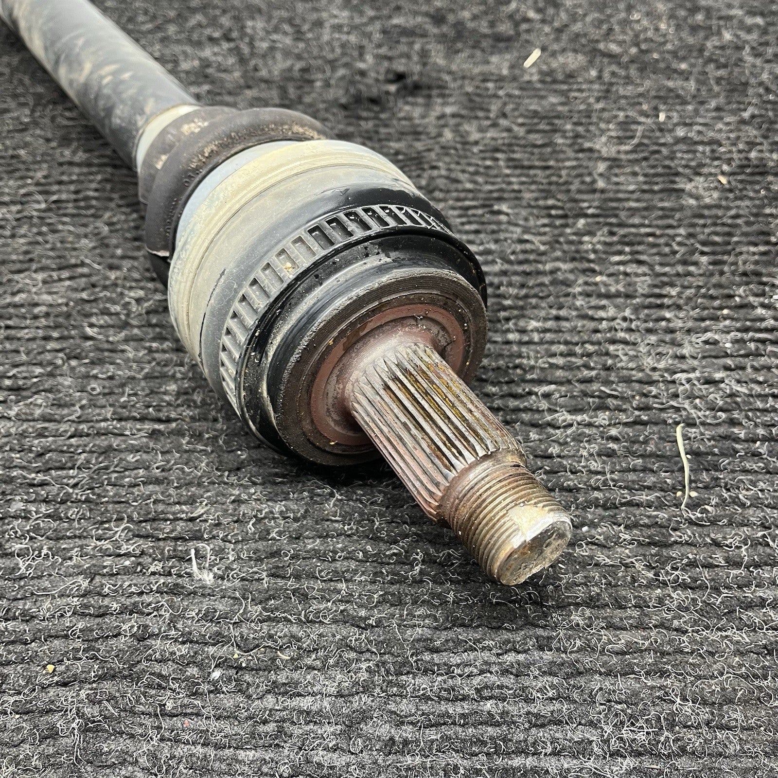 ☑️ 2008-2013 BMW 128i 328i Right Rear Axle Shaft CV Joint 33217537716 OEM