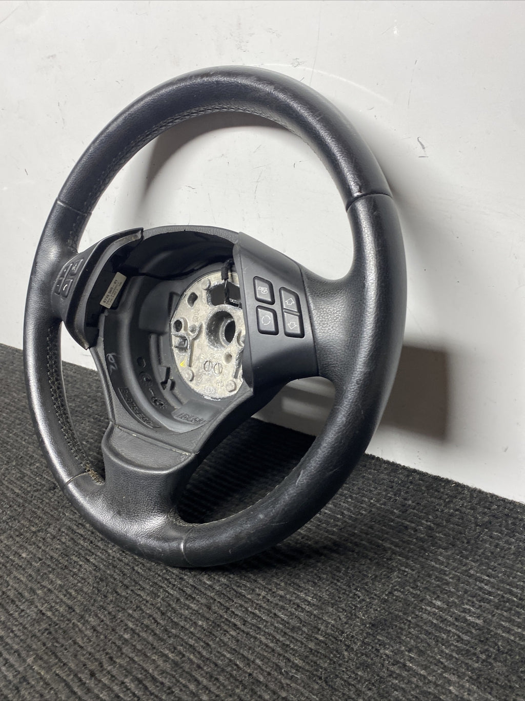 ☑️ 2011-2013 BMW 335d E90 Steering Wheel OEM