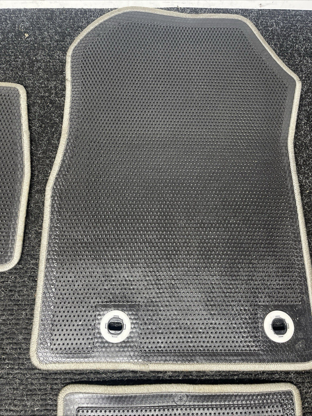 ☑️ Subaru BRZ Front And Rear Complete Floor Mat Set OEM
