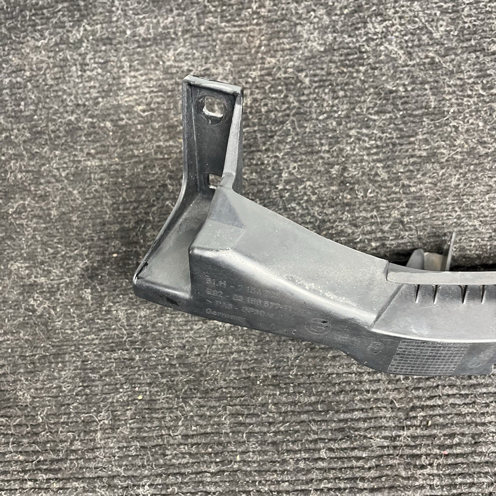 ☑️07-10 OEM BMW E92 E93 328 335 Left Driver Side Headlight Bracket Carrier Mount