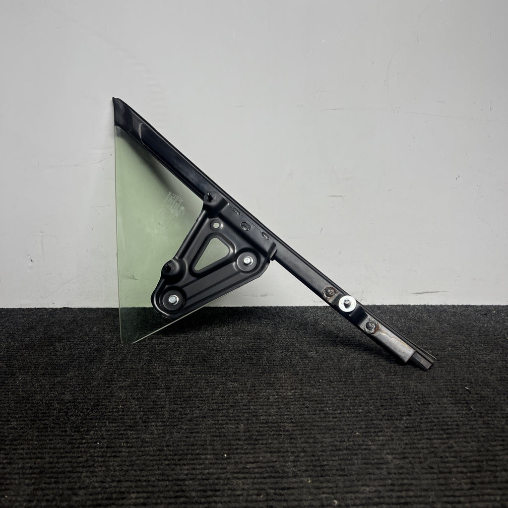 ☑️ 2013-2019 FRS 86 BRZ FRONT RIGHT PASS SIDE DOOR WINDOW CORNER GLASS OEM