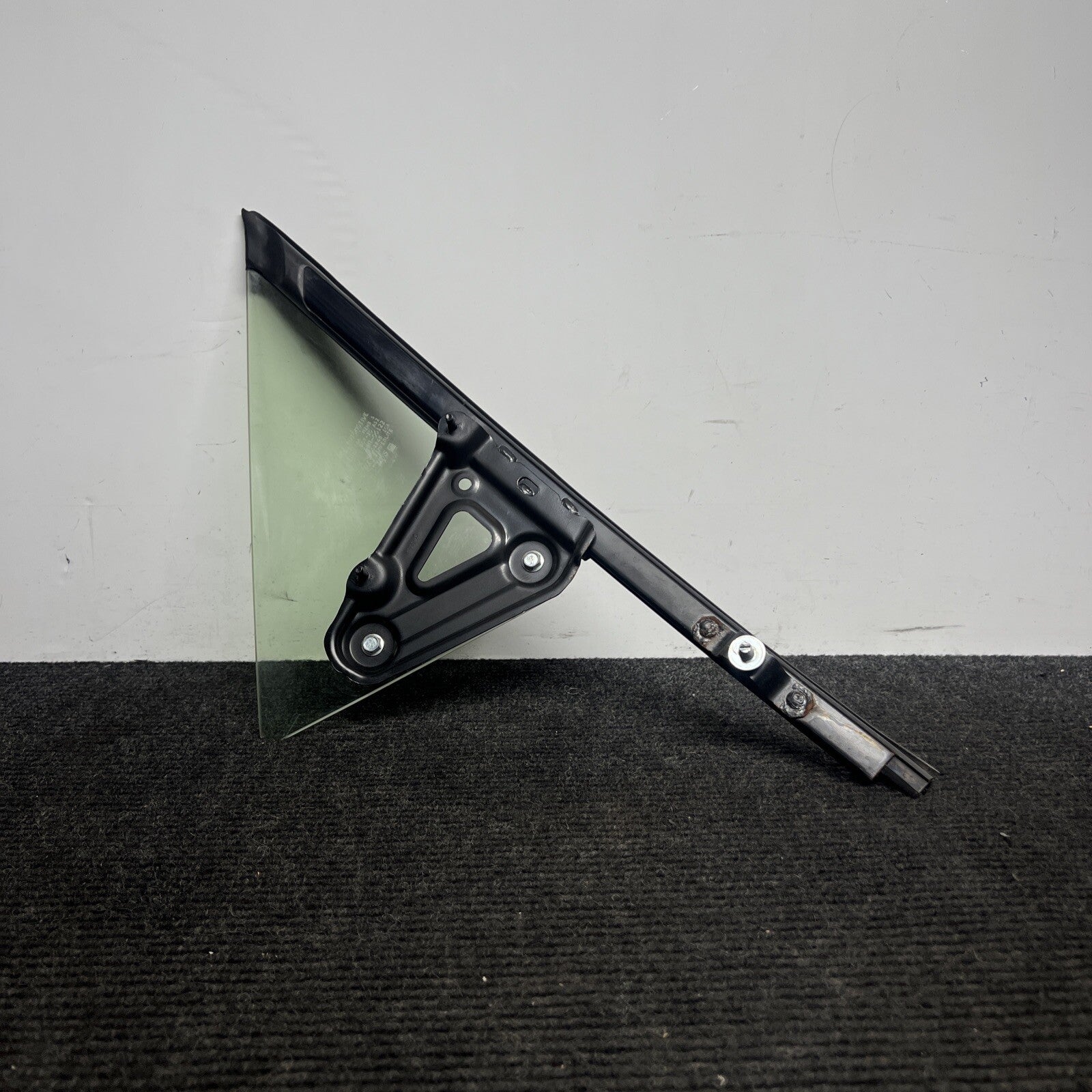 ☑️ 2013-2019 FRS 86 BRZ FRONT RIGHT PASS SIDE DOOR WINDOW CORNER GLASS OEM