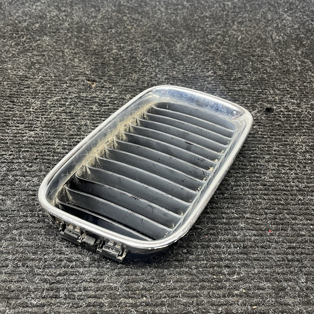 ☑️ 92-99 BMW E36 3 SERIES RIGHT PASSENGER SIDE KIDNEY VENT GRILLE PANEL TRIM OEM