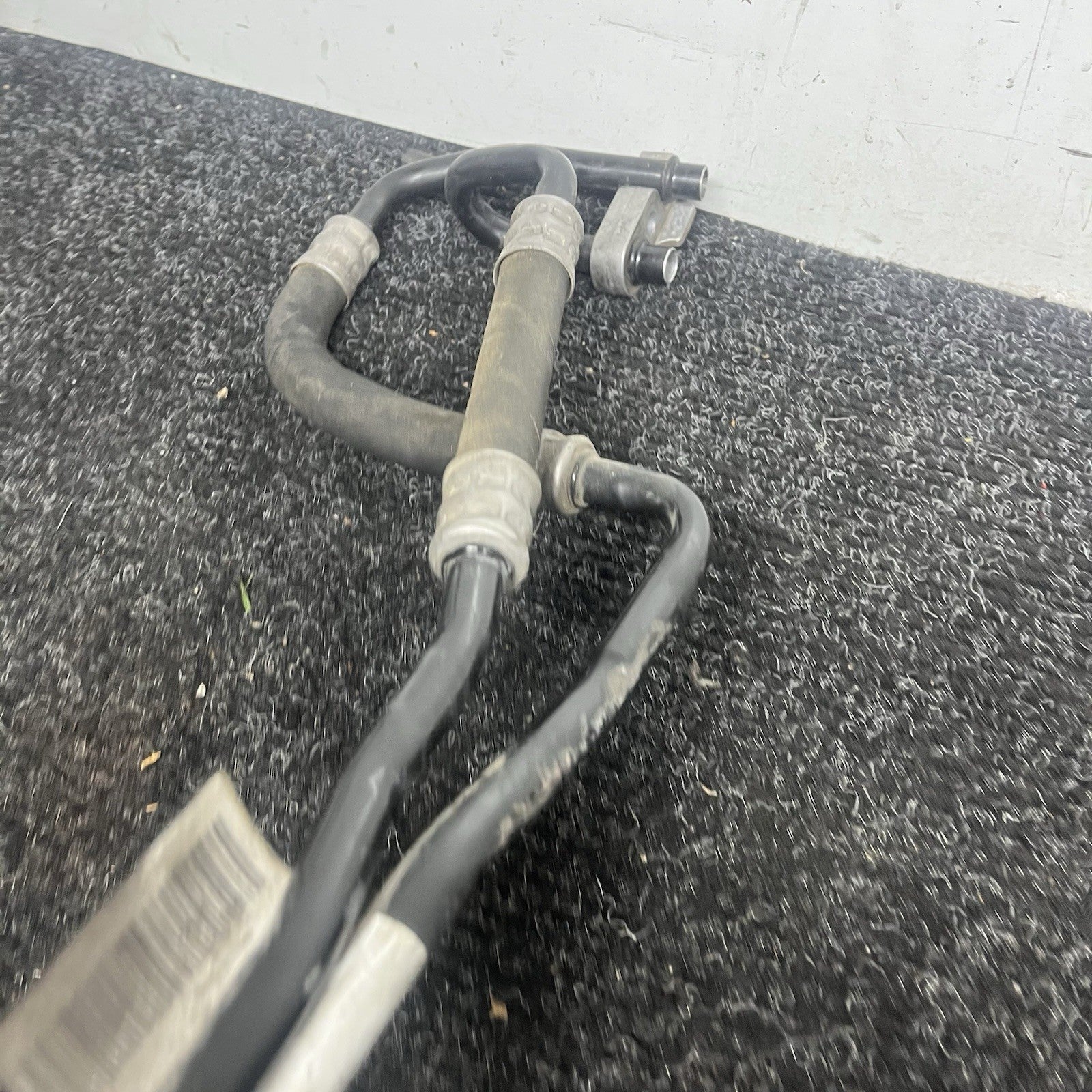 ☑️ 08-13 OEM BMW E90 E92 E93 M3 MT Transmission Oil Cooler Pipe Line Flow Return