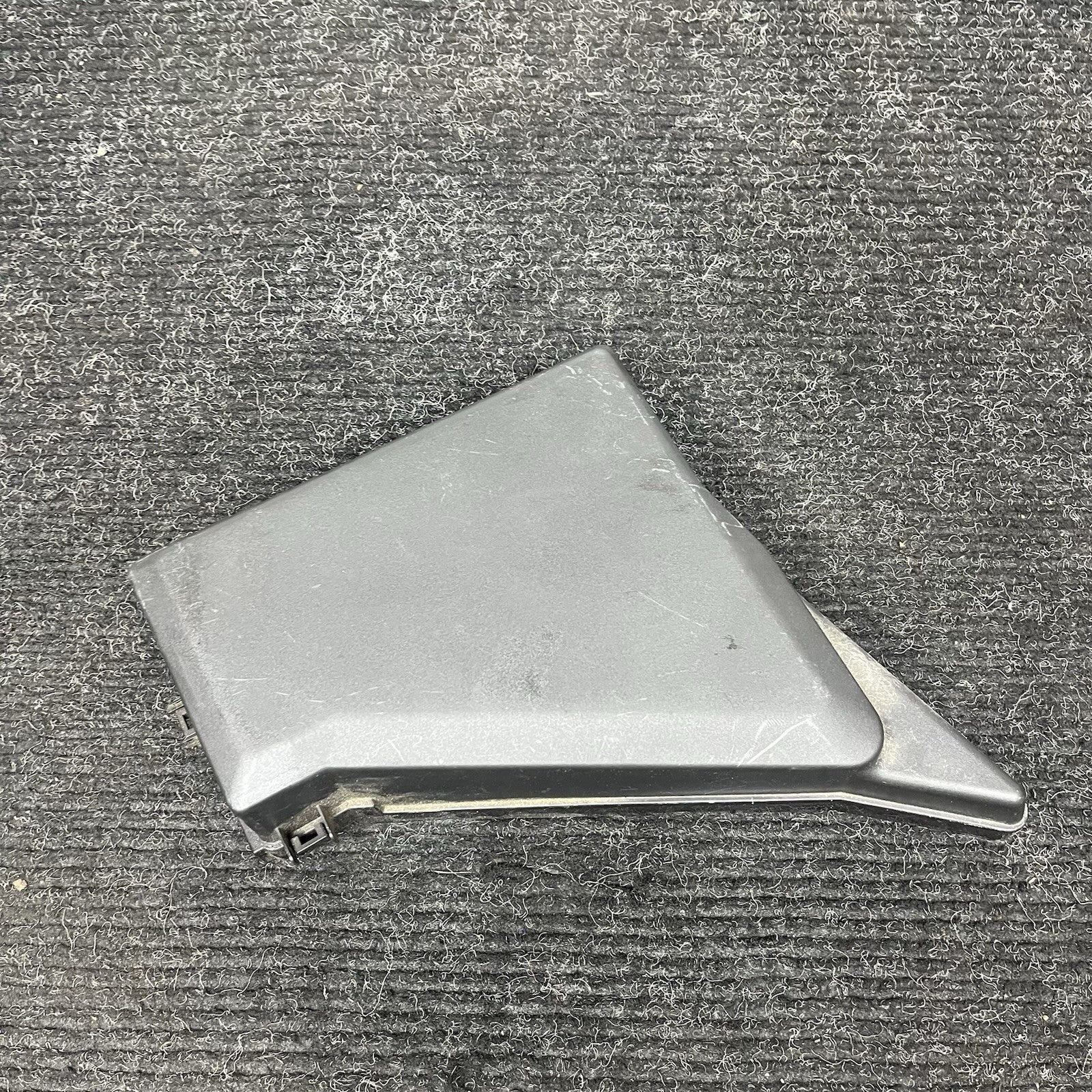 ☑️ 2008-2014 Subaru Impreza WRX STI Fuse Box Relay Cover Trim OEM MB502000B