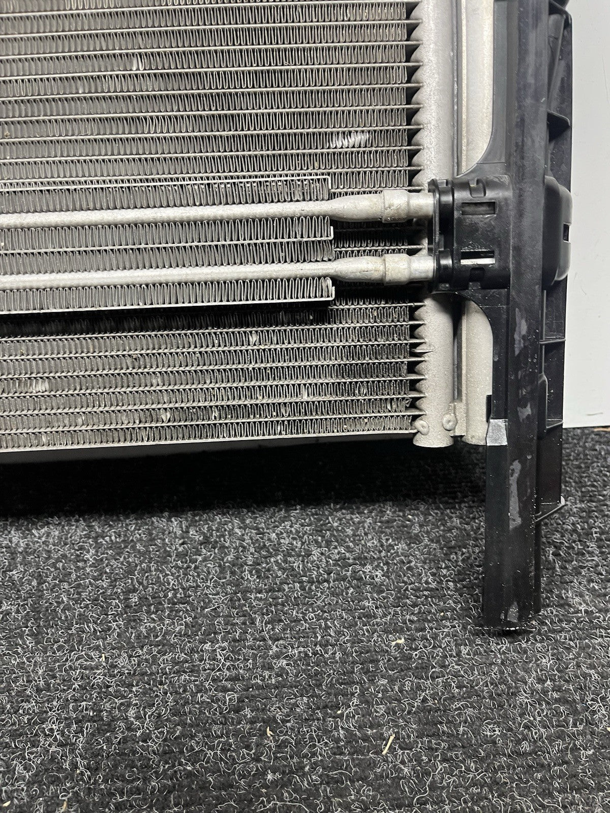 ☑️ 07-13 BMW E92 N54 335i RADIATOR M/T MANUAL TRANSMISSION W CONDENSER OEM