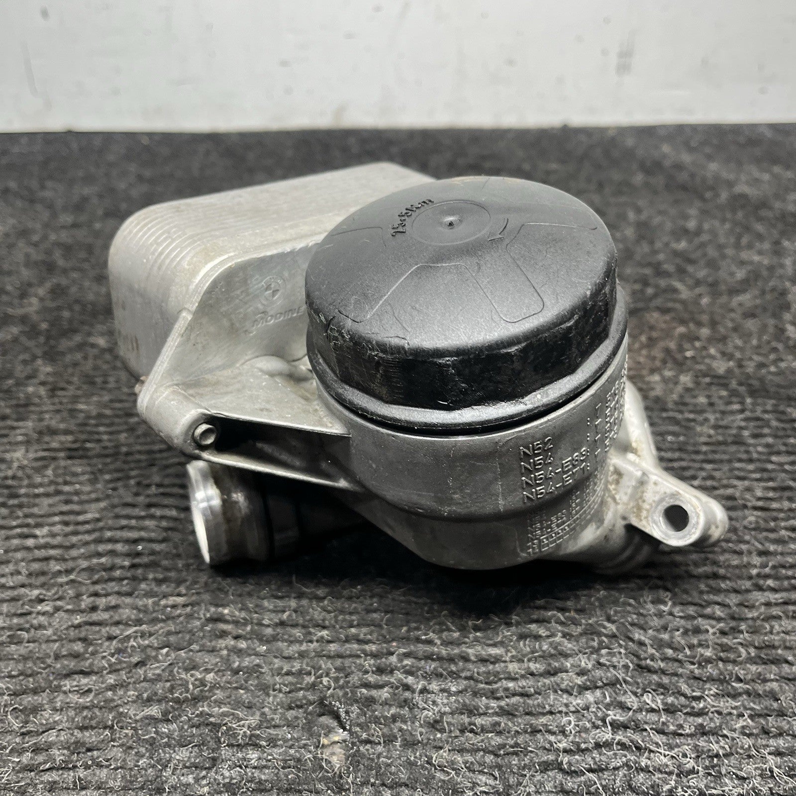 ☑️ 2007-2013 BMW 328i 528i N52 Oil Filter Housing Heat Exchanger OEM 11427516383