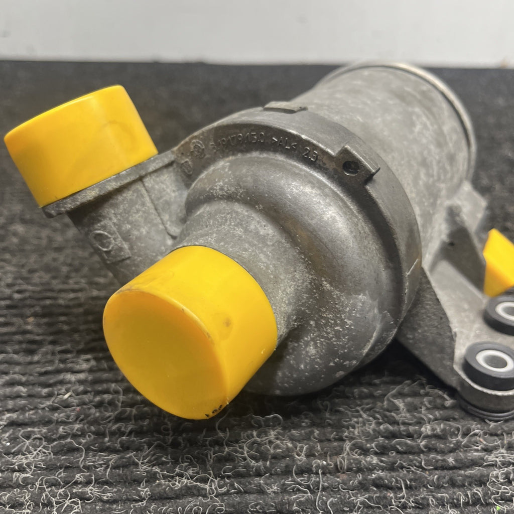 ☑️ OEM BMW E90 F10 F15 F22 F30 F32 F33 F36 Engine N55 Water Pump Cooling