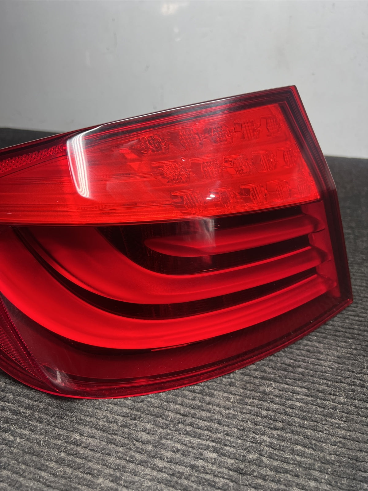 ☑️ 11-13 OEM BMW F10 528 535 550 M5 AH5 Rear Left Driver Side Outer Tail Light