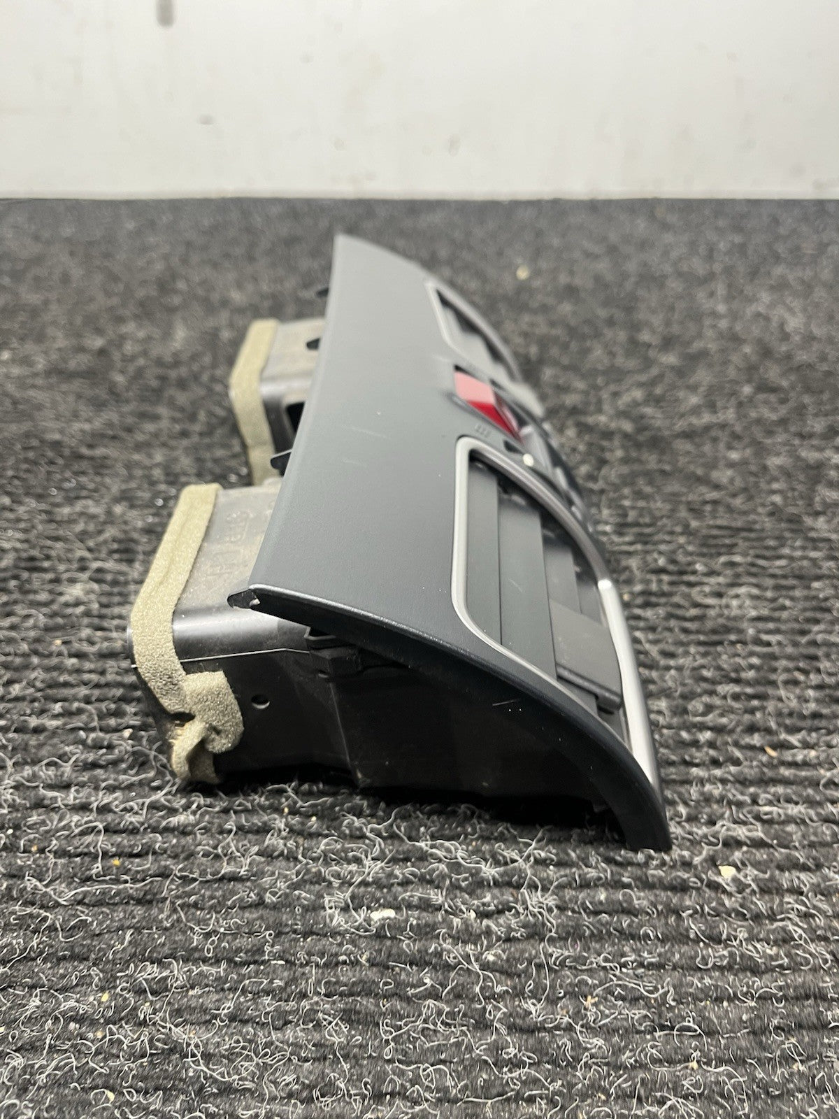 ☑️ 2015-2019 Subaru WRX STI Dash Center Console Vent OEM Hazard Switch