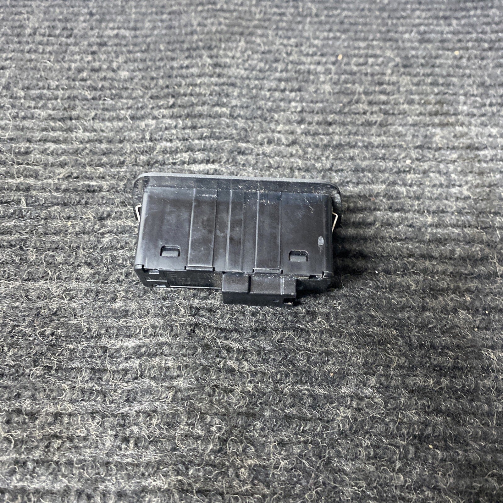 ☑️ OEM BMW G12 F36 F10 F16 F85 M5 M6 G01 F97 X3 Rear Trunk Lid Center Lock Swtch