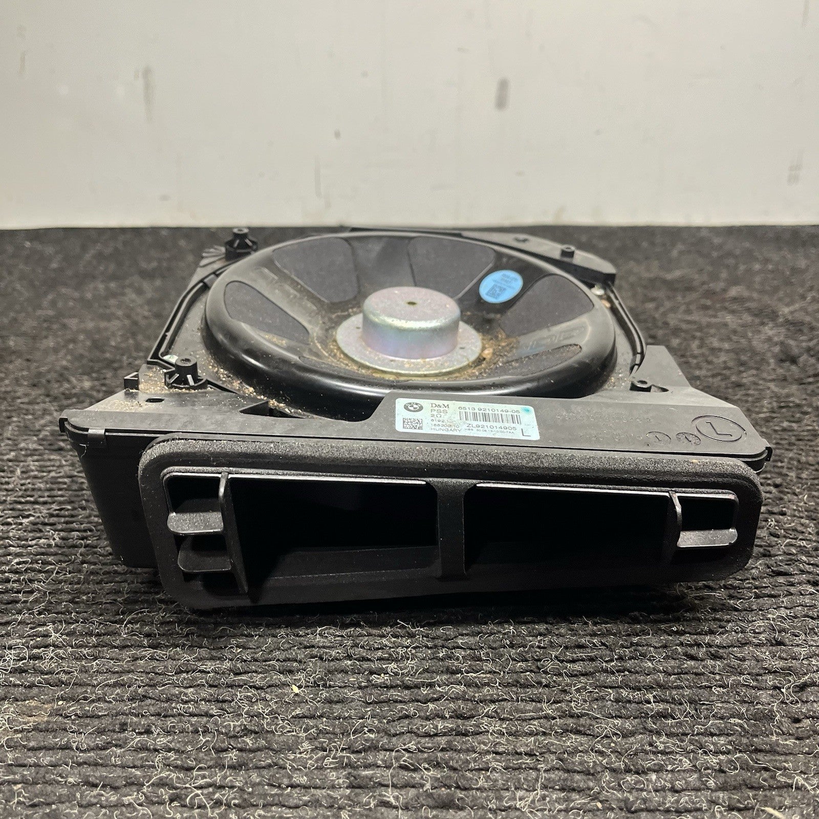 ☑️ 12-18 BMW F30 328i 320i Left Side Subwoofer Speaker Hi-Fi System 9210149 OEM