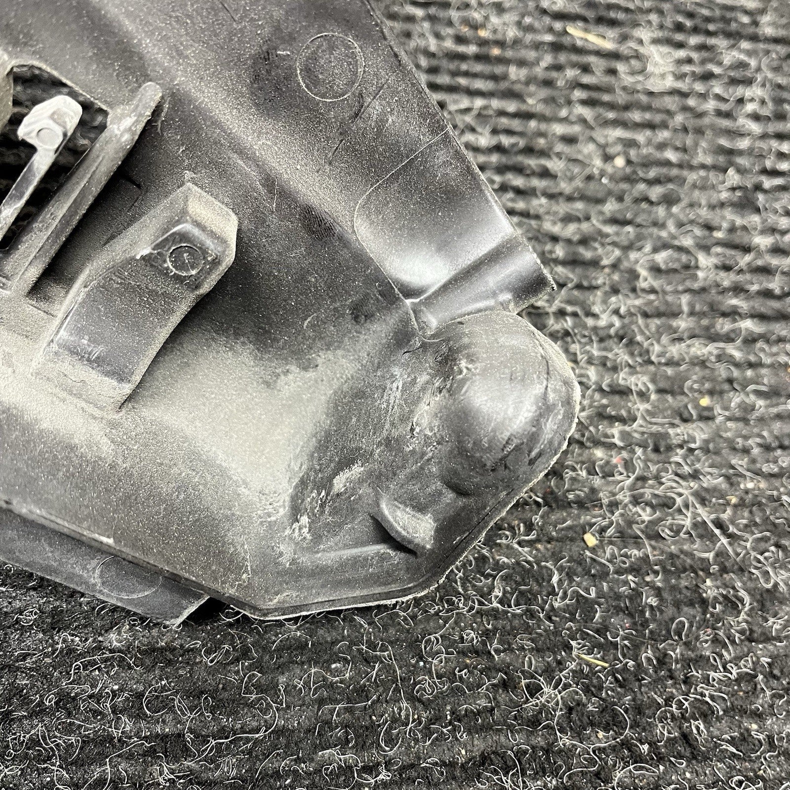 ☑️ BMW E90 Radiator Mount Carrier Left 7524912 OEM 06-11 325 328 330 335 M3