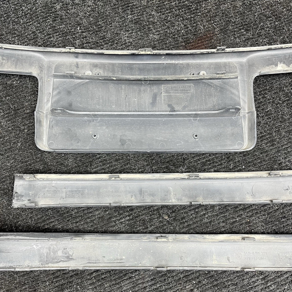 ☑️ 99-05 BMW 325i 330i 318i E46 Sedan Set Of Front Bumper Trim Molding