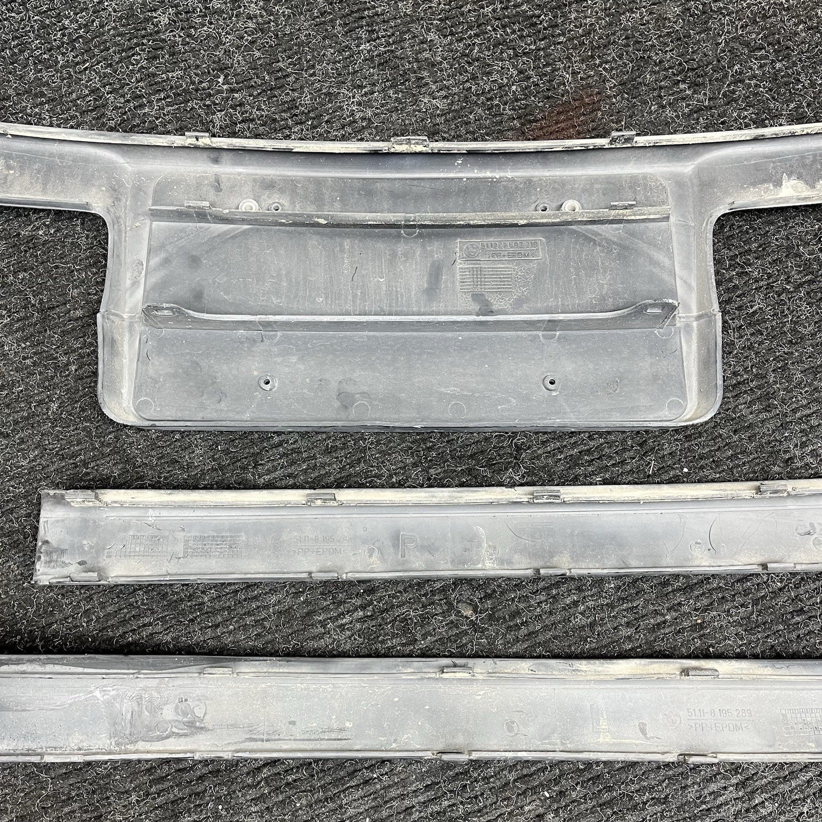 ☑️ 99-05 BMW 325i 330i 318i E46 Sedan Set Of Front Bumper Trim Molding
