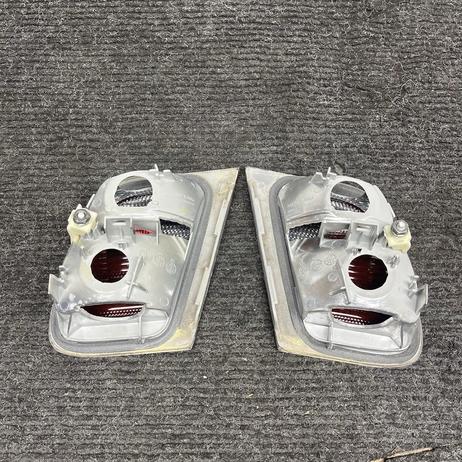 ☑️ DEPO Red/Clear SEDAN Inner Tail Lights PAIR 1999-2005 BMW 3-Series E46