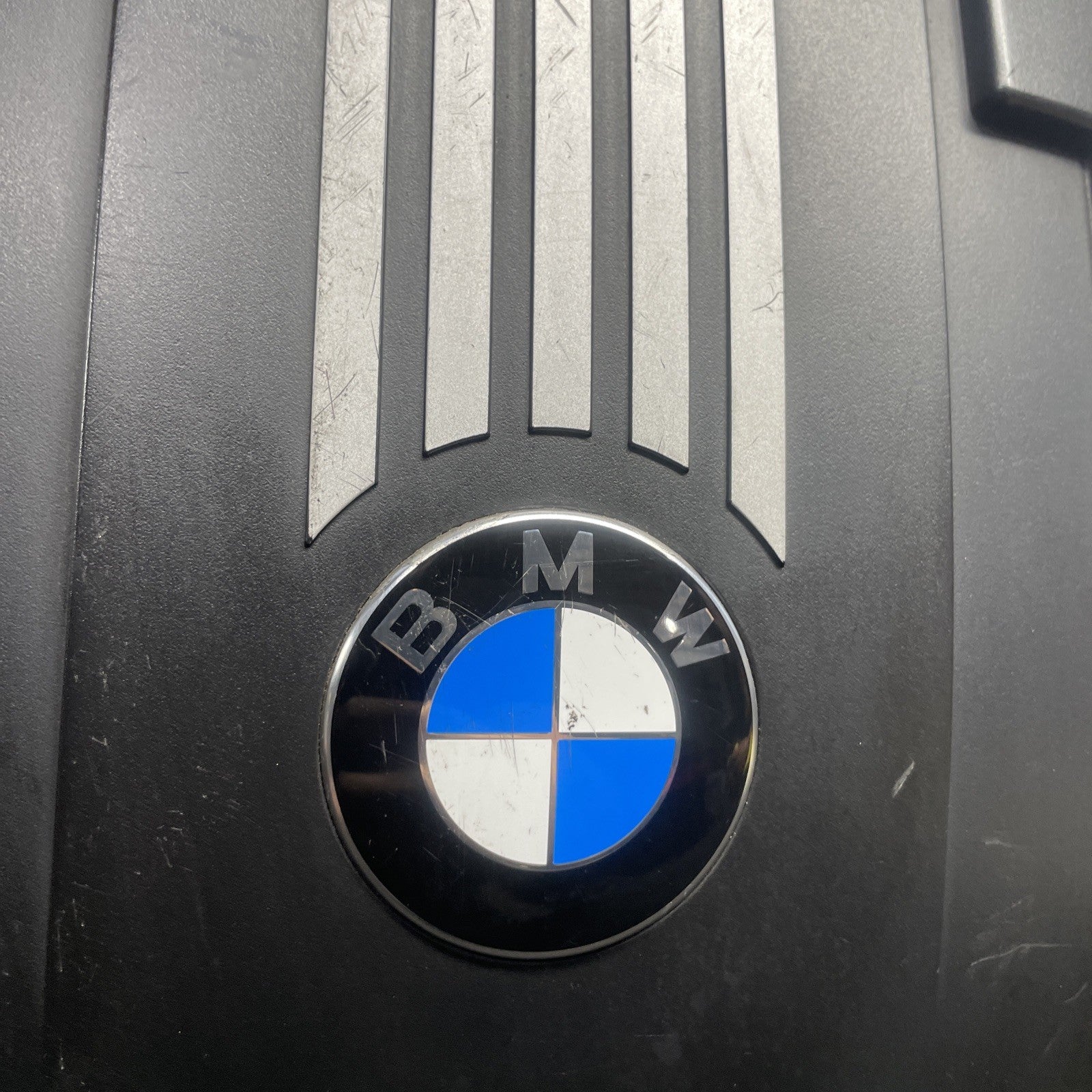 ☑️ OEM BMW E88 E90 E92 E93 Engine Cover N54 Head Cylinder Ignition Coil Covering