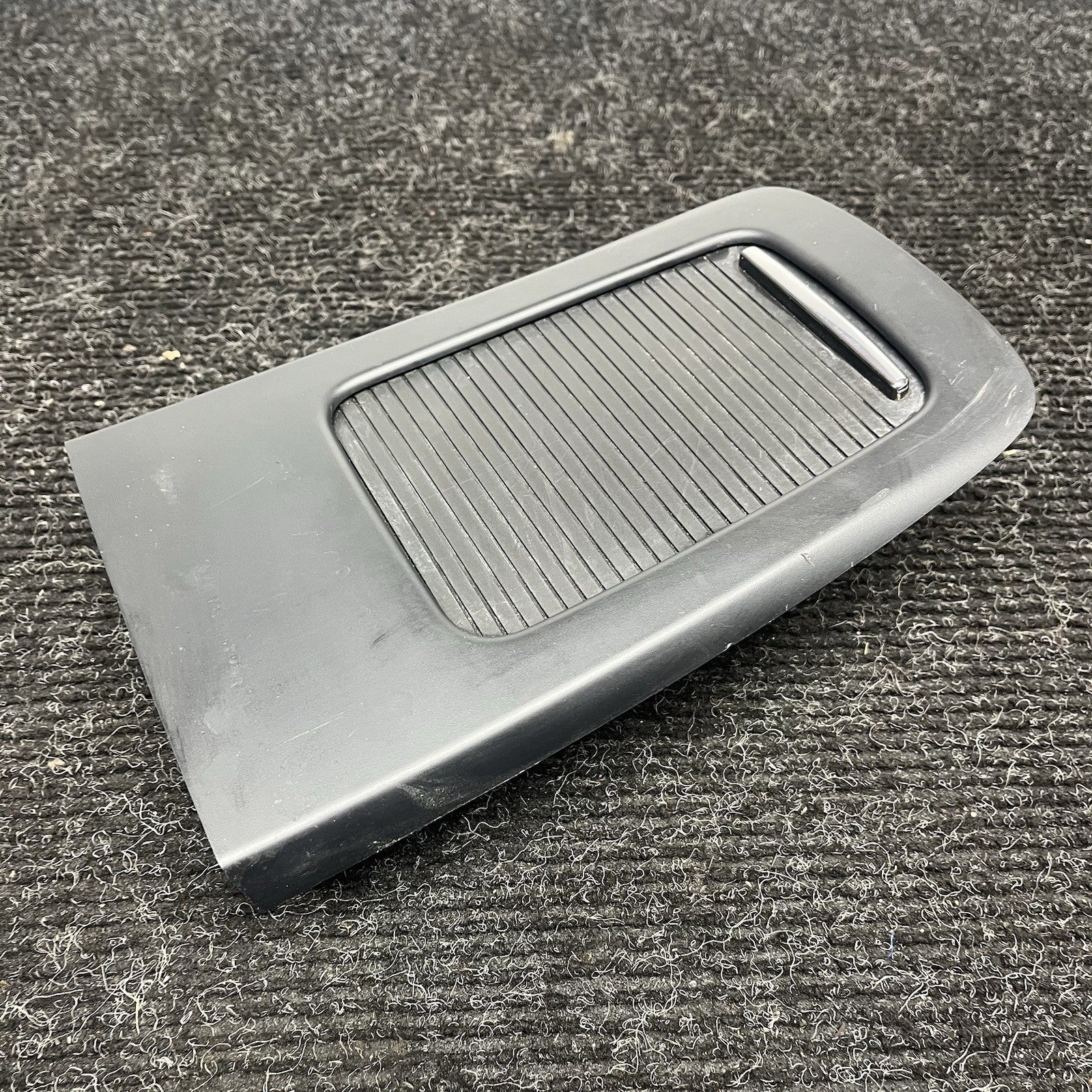 ☑️ 07-13 OEM BMW E92 E93 328 335 M3 Center Console Rear Storage Tray Trim Black