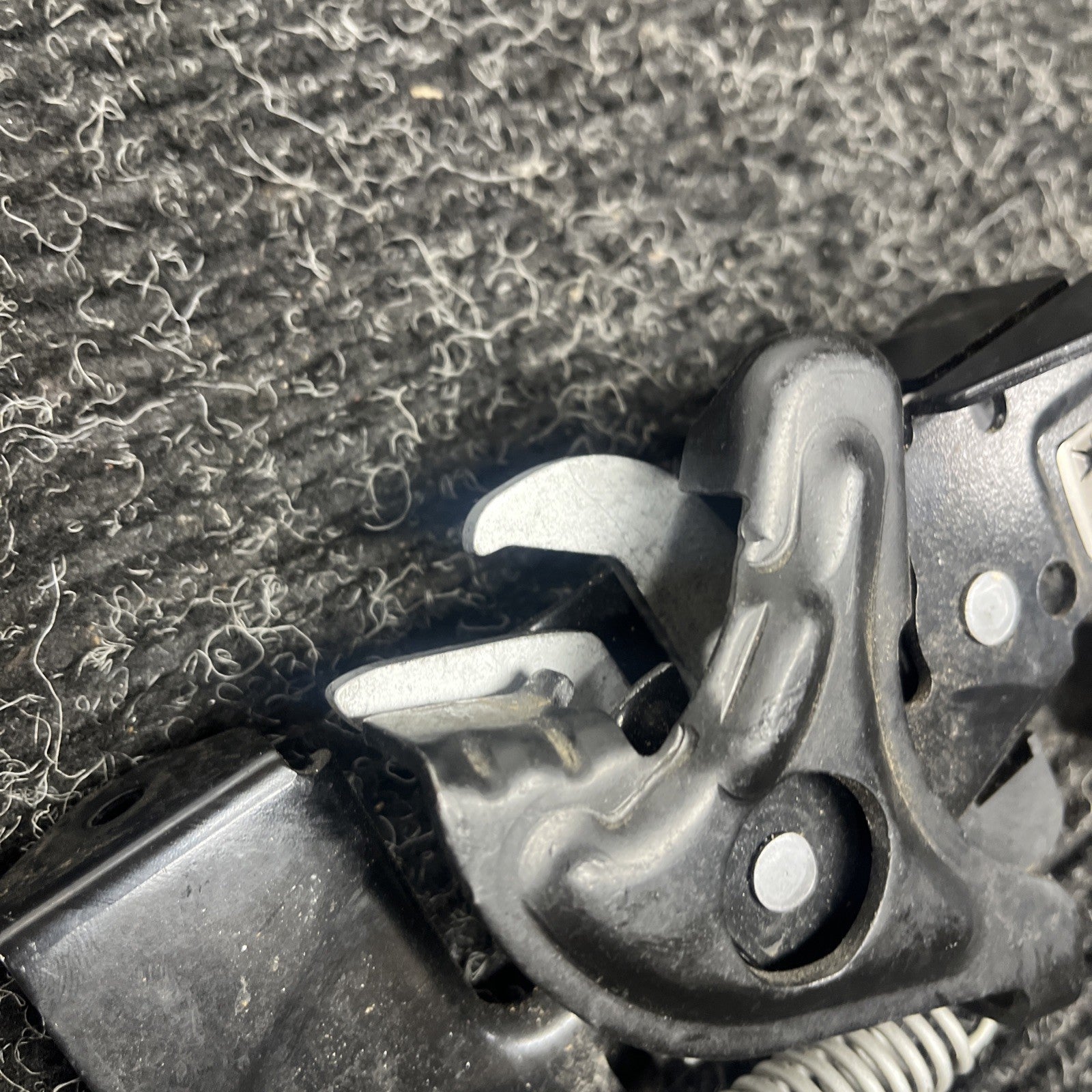 ☑️2012-16 BMW 3 SERIES F30 HOOD LOCK CATCH MECHANISM LEFT DRIVER SIDE 4895946-01