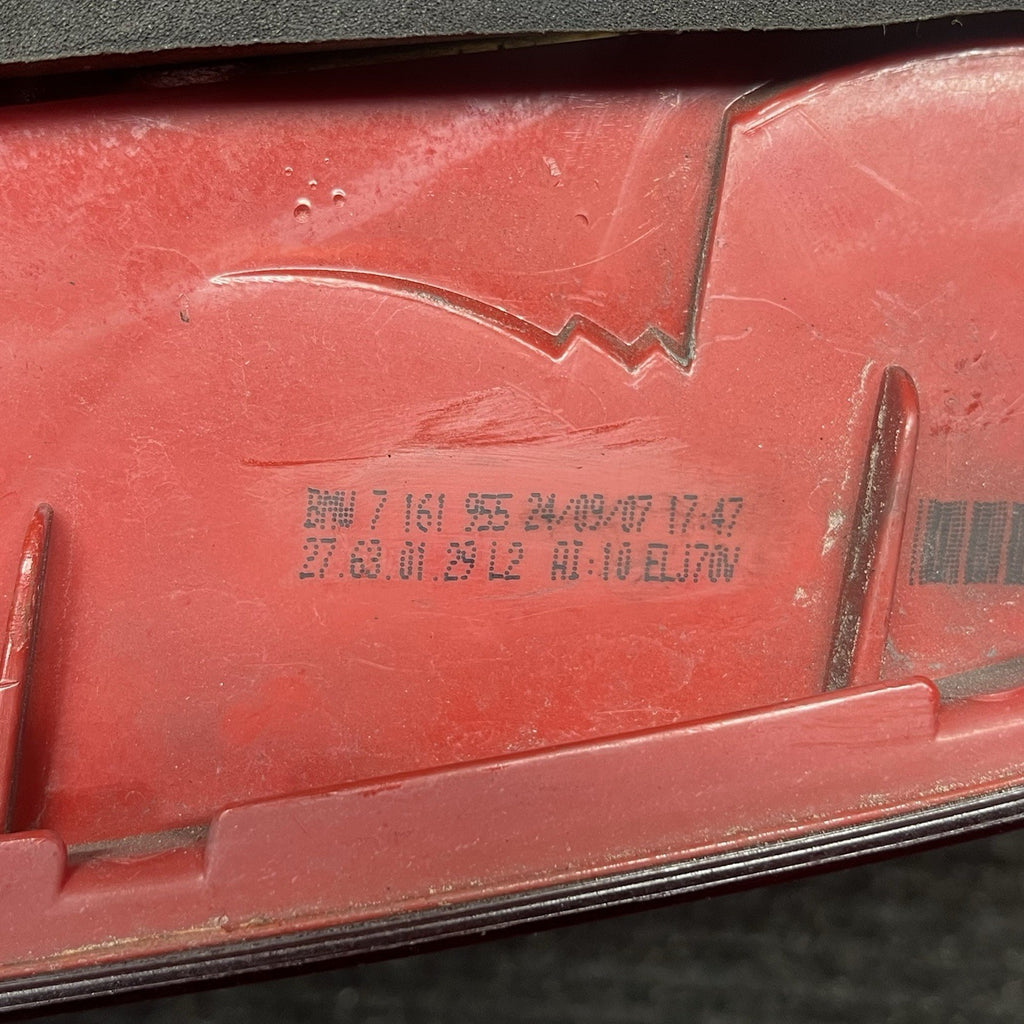 ☑️ 06-08 BMW E90 335i Sedan Rear Left Driver Side Tail Light Lamp 7161955 OEM