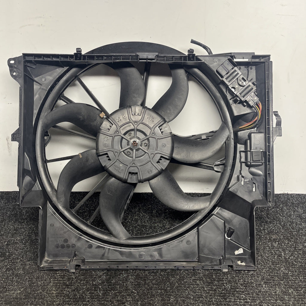 ☑️ 07-13 OEM BMW E88 E90 E92 N54 N55 Engine Radiator Cooling Auxiliary Fan 600W