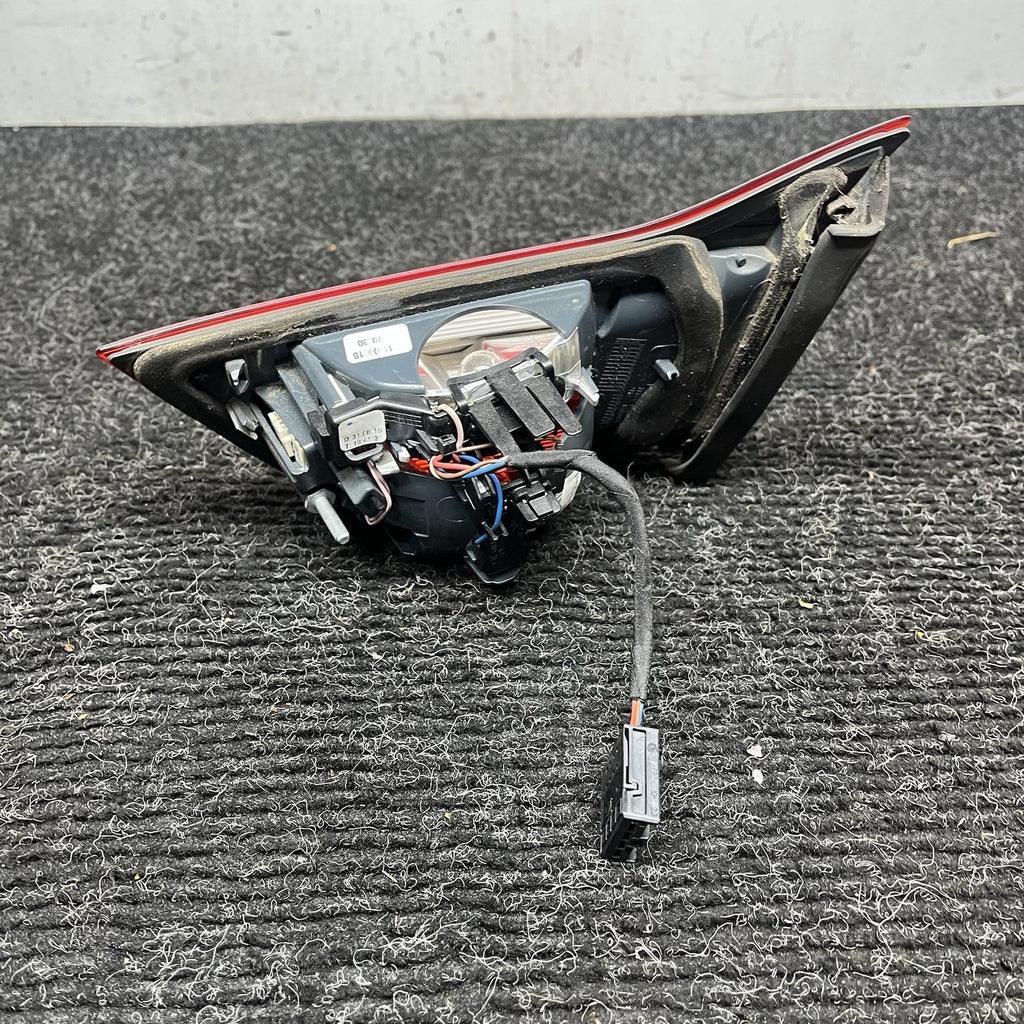 ☑️ 14-17 OEM BMW F32 F33 F83 M4 PRE-LCI Rear Left Driver Inner Trunk Taillight