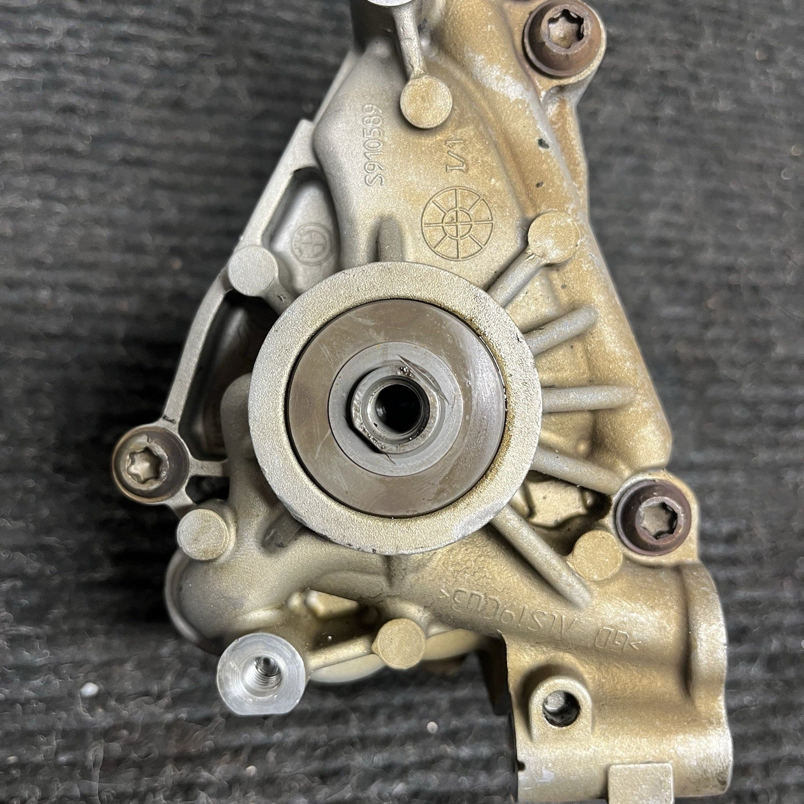 ☑️ BMW 335i N55 Engine Motor Oil Pump S910589 OEM