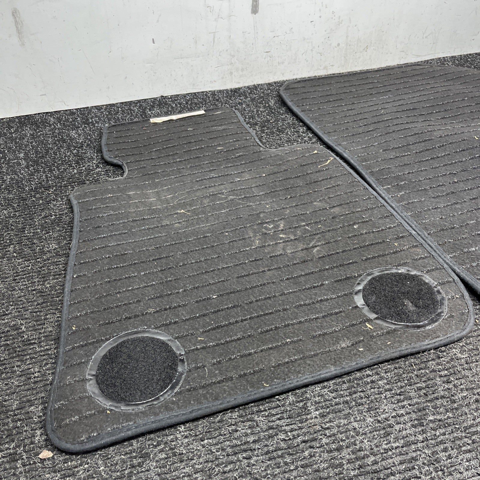 ☑️ Bmw Black Floor Mats Set Part Number 106480-11 OEM 3 And 5 Series