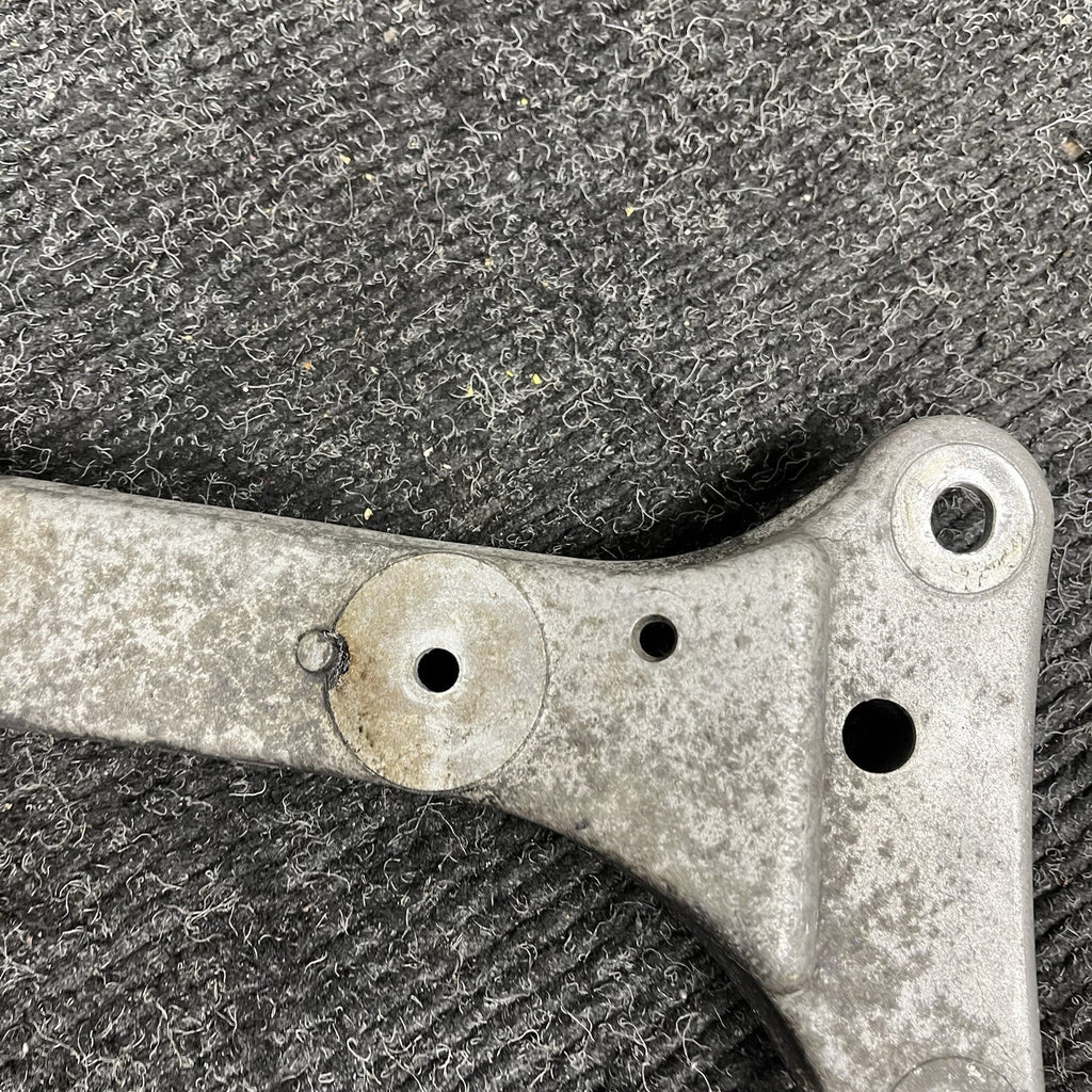 ☑️ BMW E88 E82 E90 E92 135i 335i M/T Transmission Gearbox Support Bracket OEM