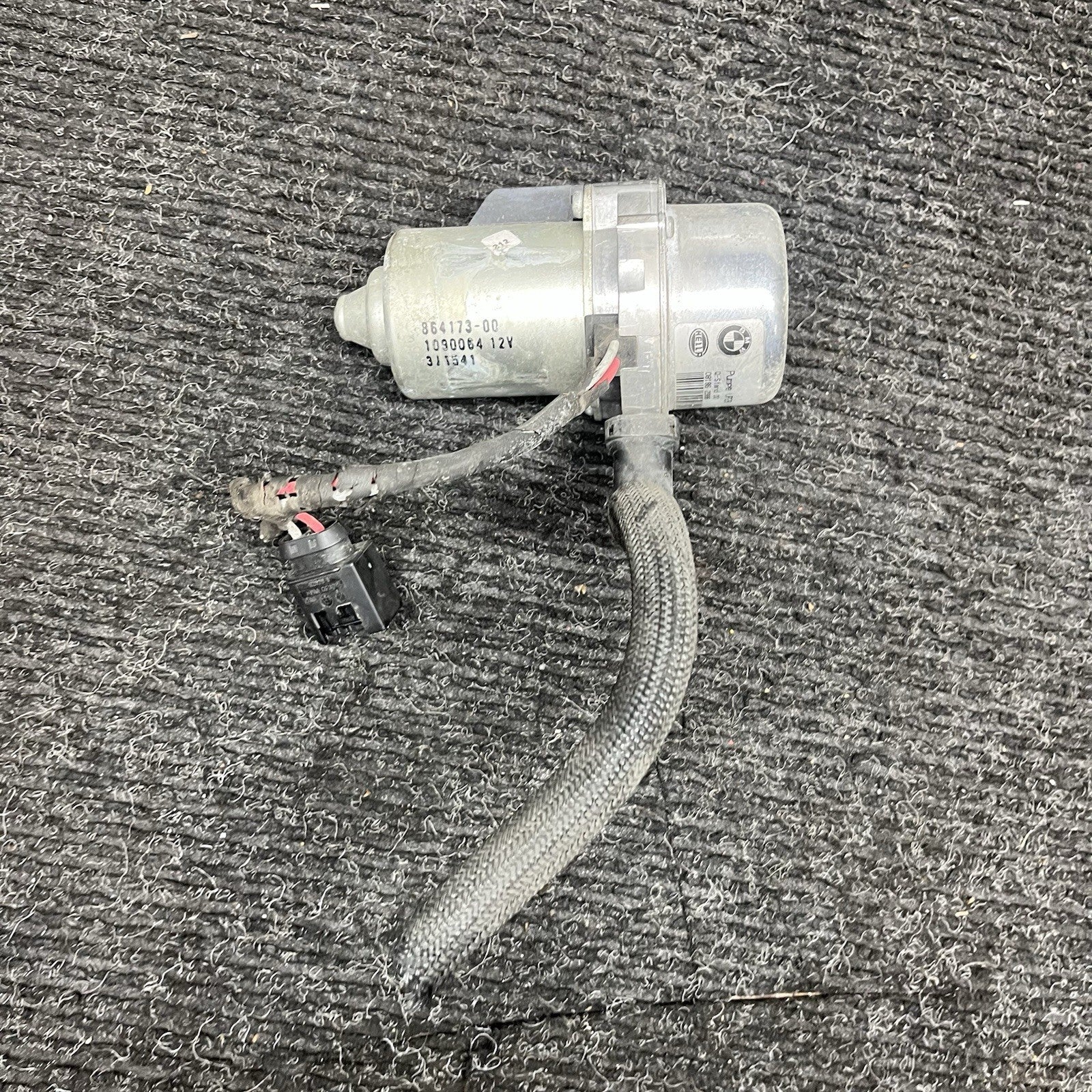 ☑️ 08-13 OEM BMW E90 E92 E93 M3 Engine S65 Brake Booster Vacuum Pump