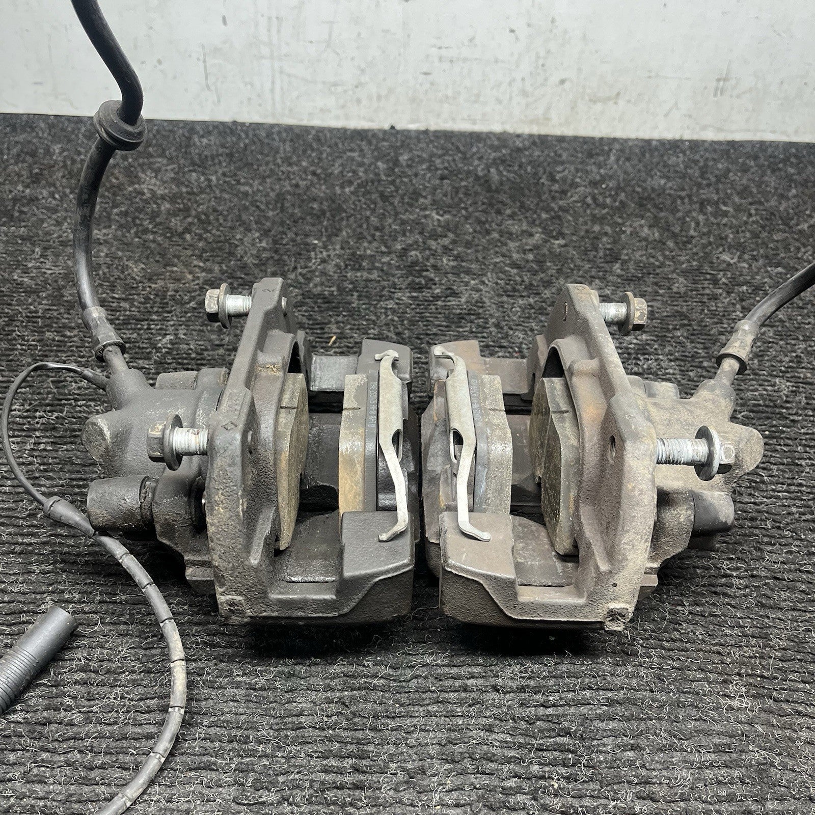 ☑️ 06-08 BMW E85 Z4 N52 3.0si RWD SET OF 2 FRONT LEFT & RIGHT BRAKE CALIPER OEM