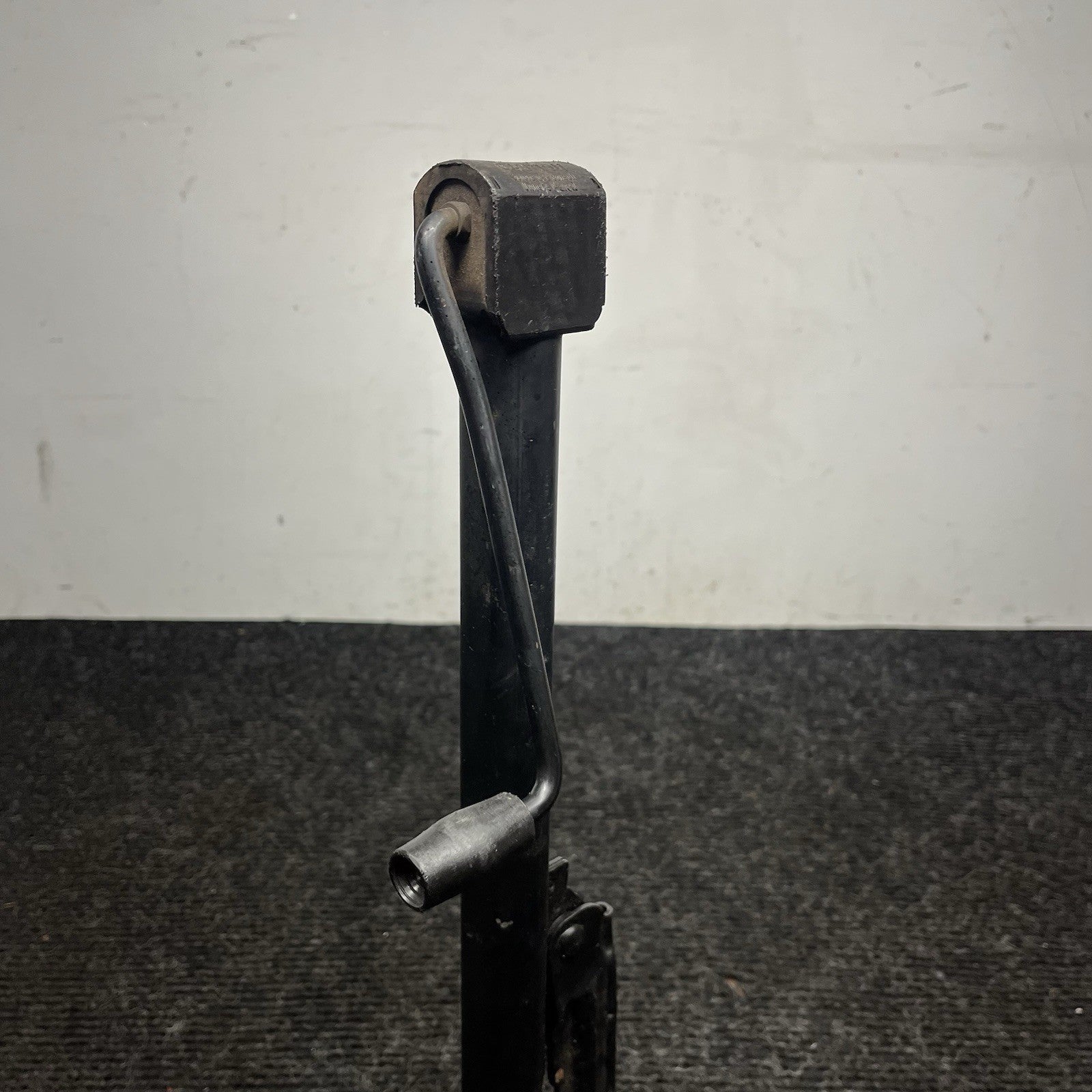 ☑️ 94-99 BMW E36 3-SERIES EMERGENCY SPARE TIRE LIFT JACK 1180377 OEM