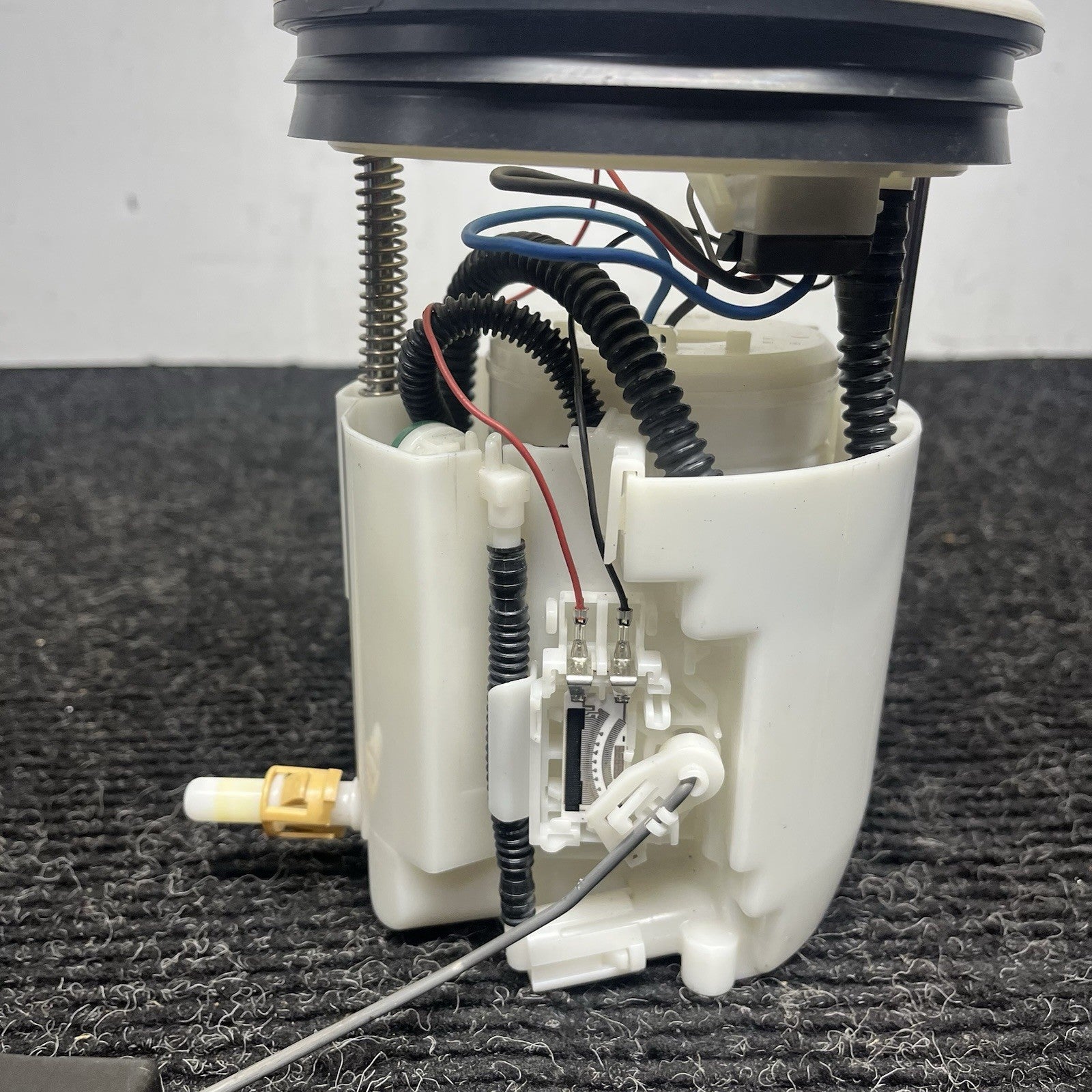Fuel Pump Assembly Tank Mounted Fits 13-20 BR-Z OEM