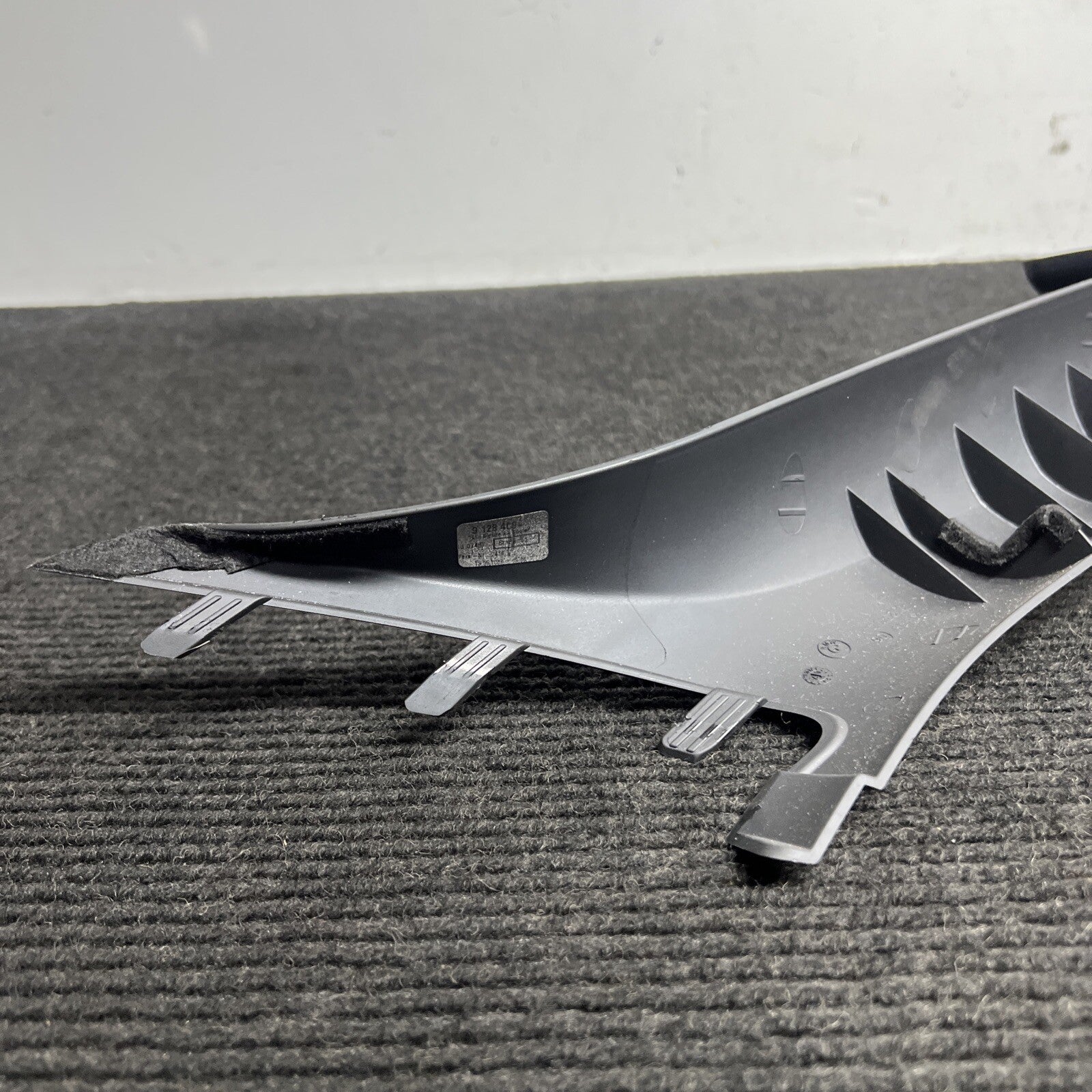 ☑️ 09-16 BMW Z4 E89 Front Driver Left Side A Pillar Column Cover 9128400 OEM