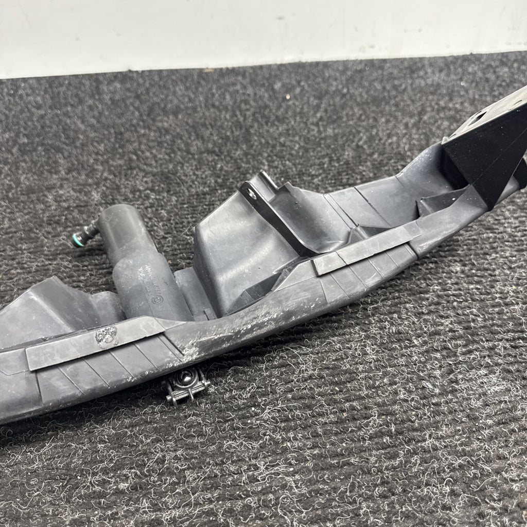 ☑️ 09-11 BMW E90 335 LCI Right Passenger Headlight Arm Bracket Mount Plastic