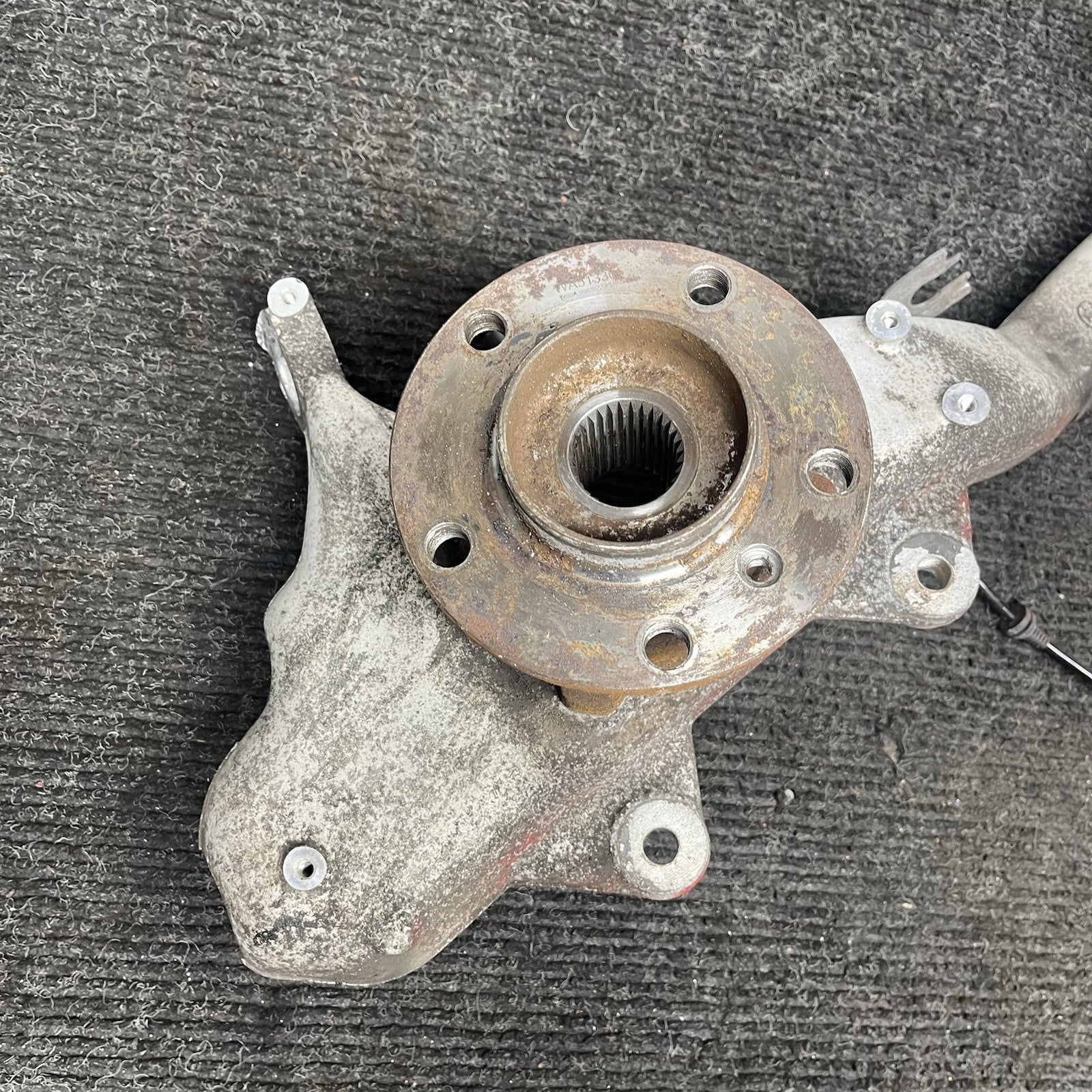 ☑️OEM BMW E70 F15 F16 X5 X6 Front Left Driver Spindle Hub Carrier KnuckleBearing