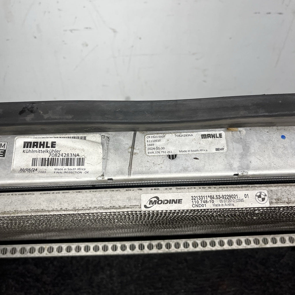 ☑️ BMW E88 E90 E92 135 335 N54 N55 Radiator Cooling Fan Assembly OEM