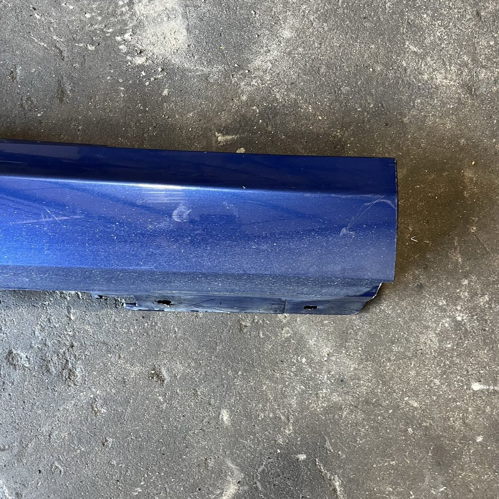 ☑️ 07-13 OEM BMW E92 E93 328 335 Passenger Side Skirt Rocker Panel Lemans Blue