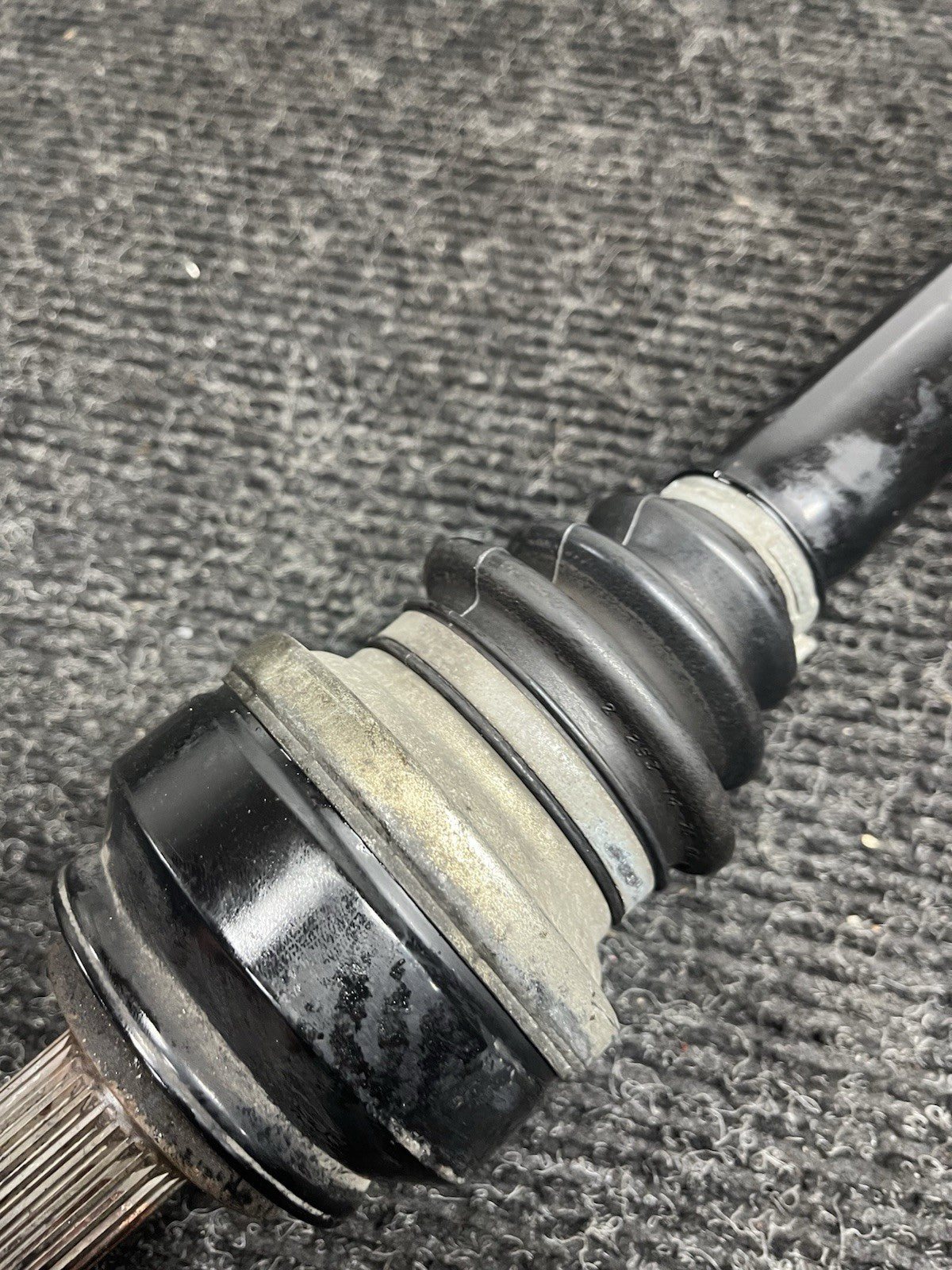 ☑️ 07-13 OEM BMW E82 E90 E92 DCT / MT Rear Right Axle Output Half Shaft Assembly