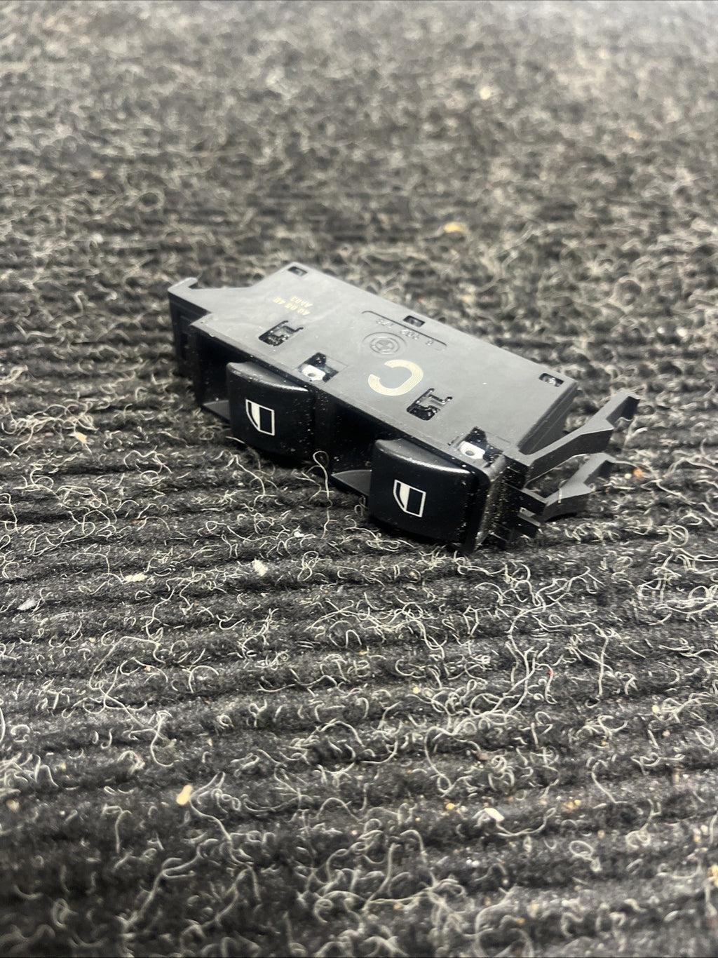 ☑️ BMW E46 330 325 323 PASSENGER WINDOW CONTROL SWITCH 6902178