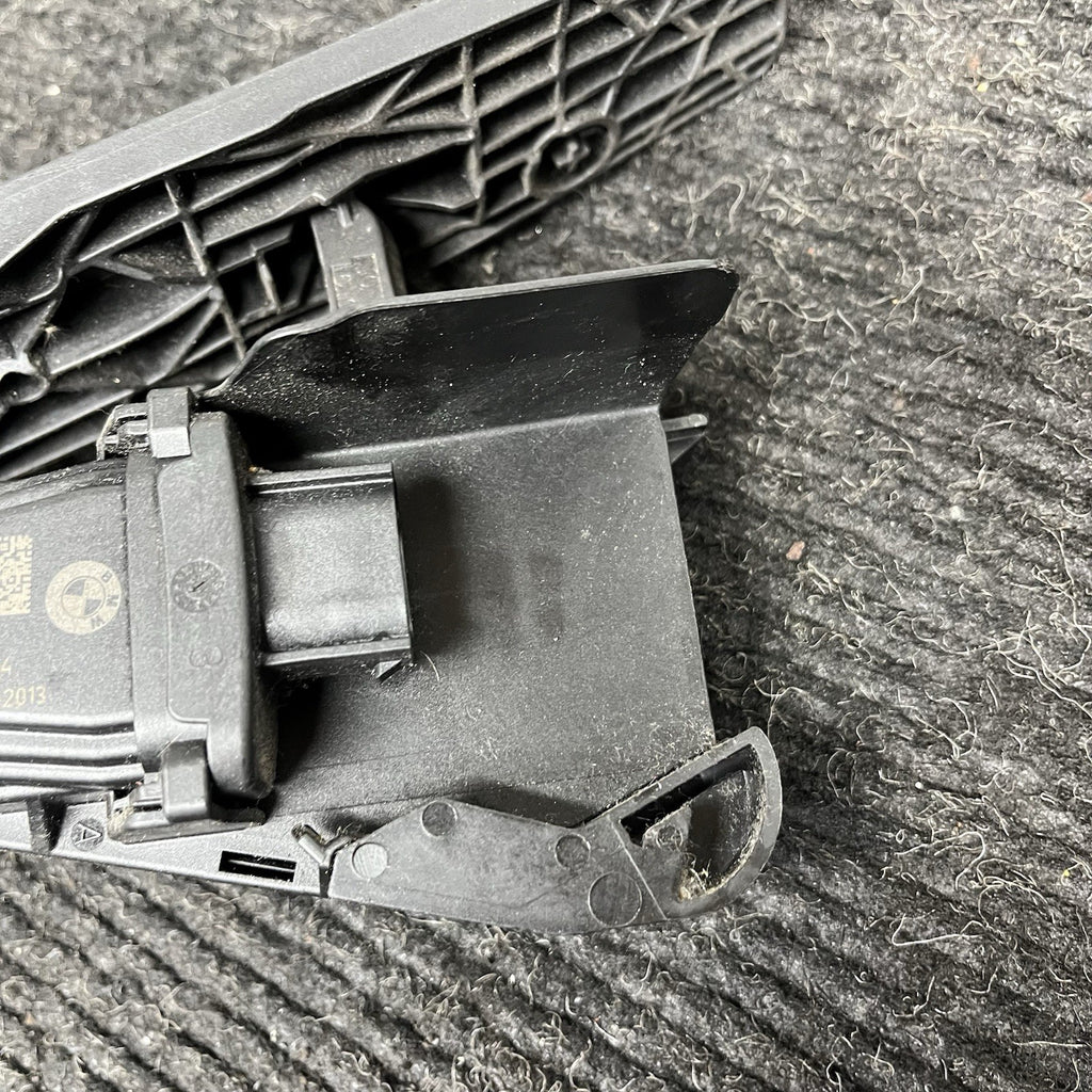 ☑️ 14-16 BMW F22 2 Series M235i Manual Gas Throttle Accelerator Pedal Module OEM