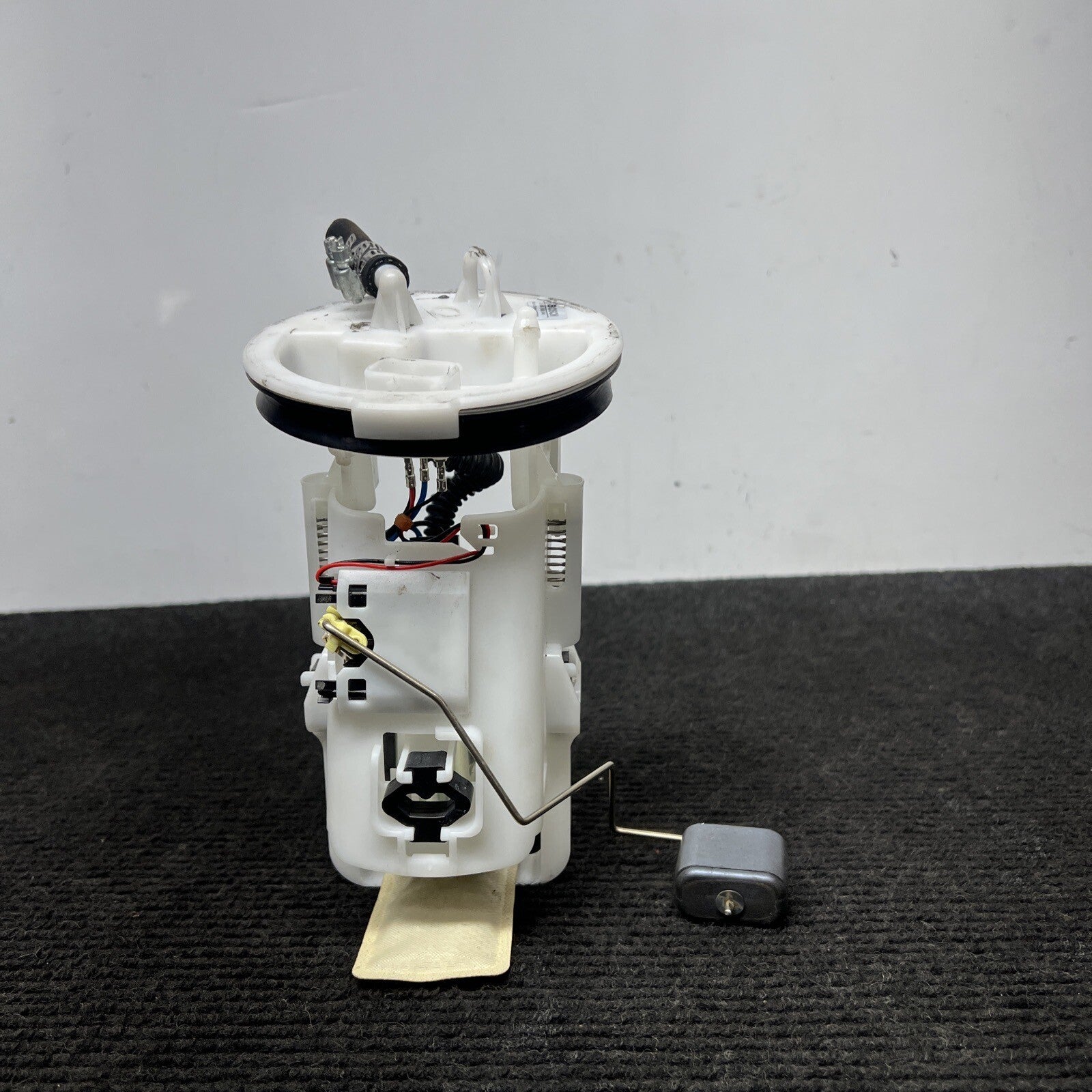☑️ Genuine Fuel Pump Assembly for BMW 330 Ci 3.0 (06/2000-04/2007) BOSCH